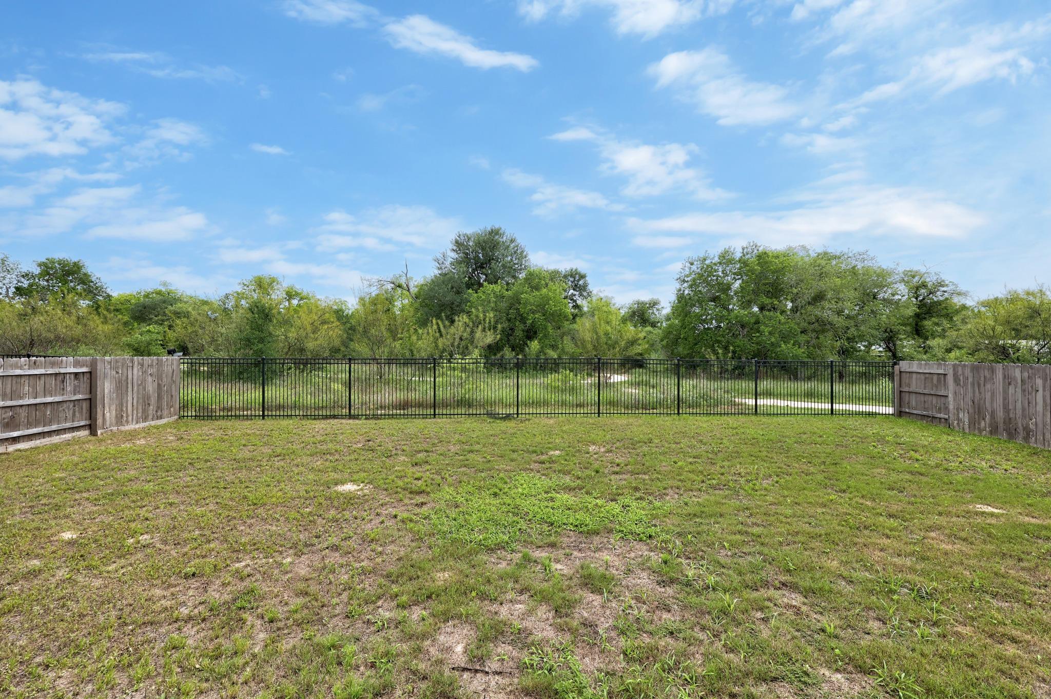8109 Annalise DR