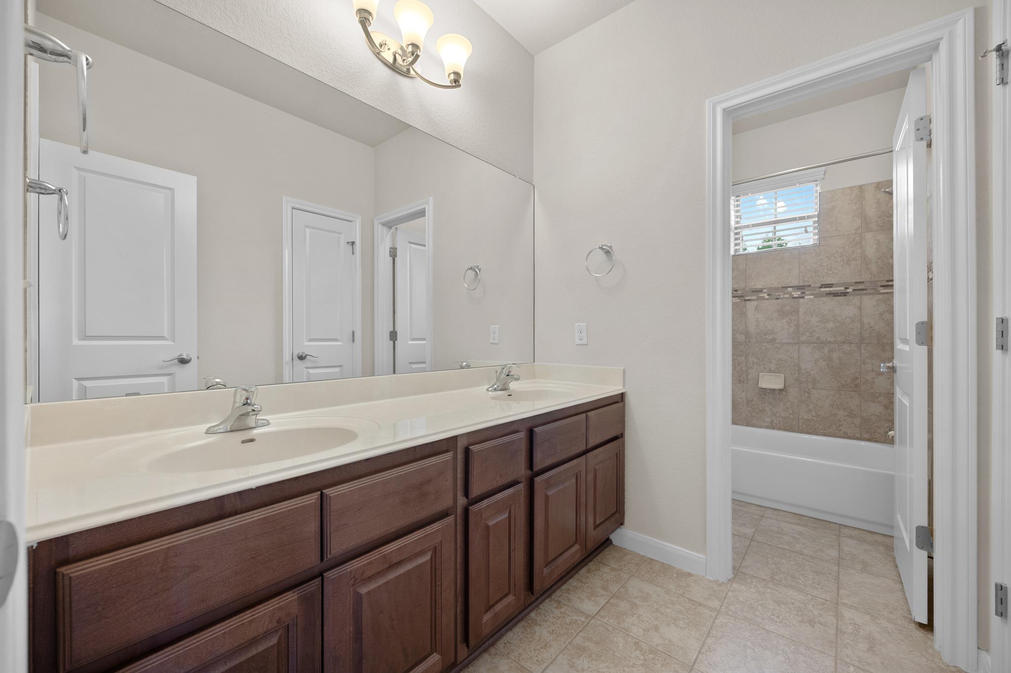 8109 Annalise DR