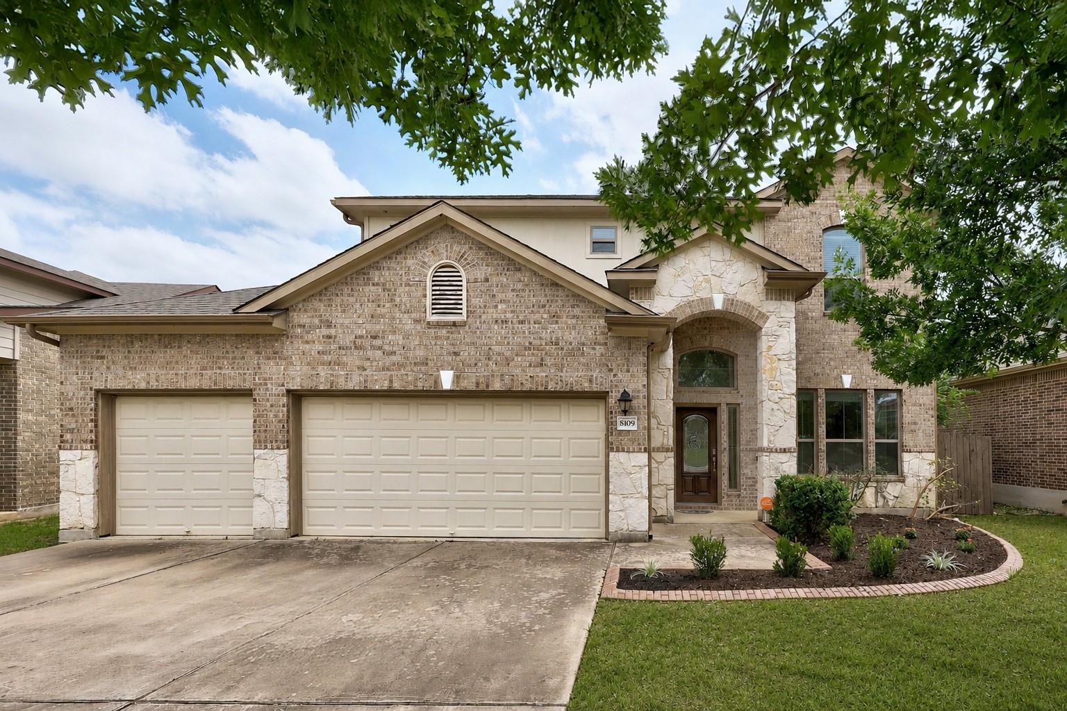 8109 Annalise DR