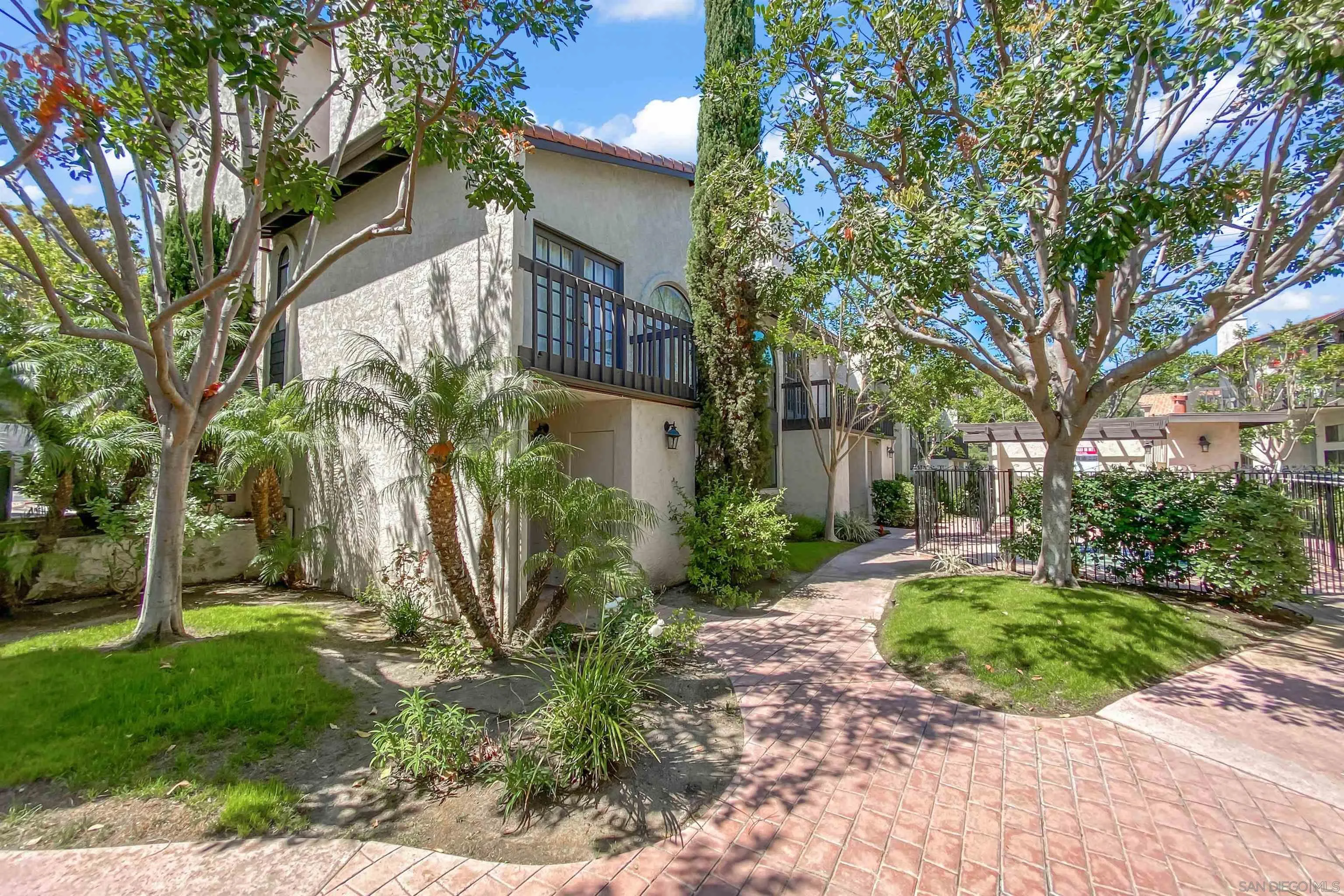 2362 Altisma Way Unit A