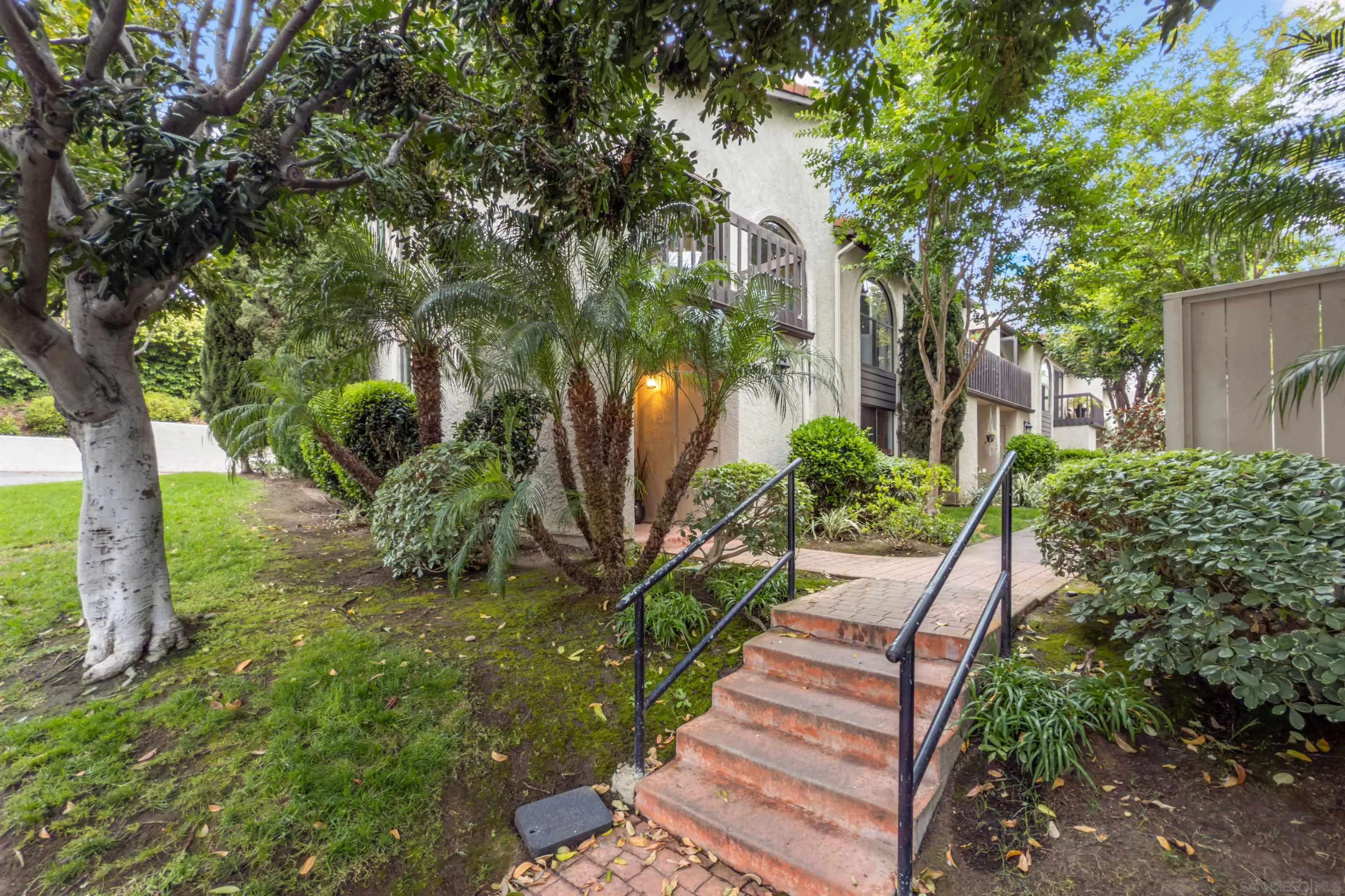 2362 Altisma Way Unit A
