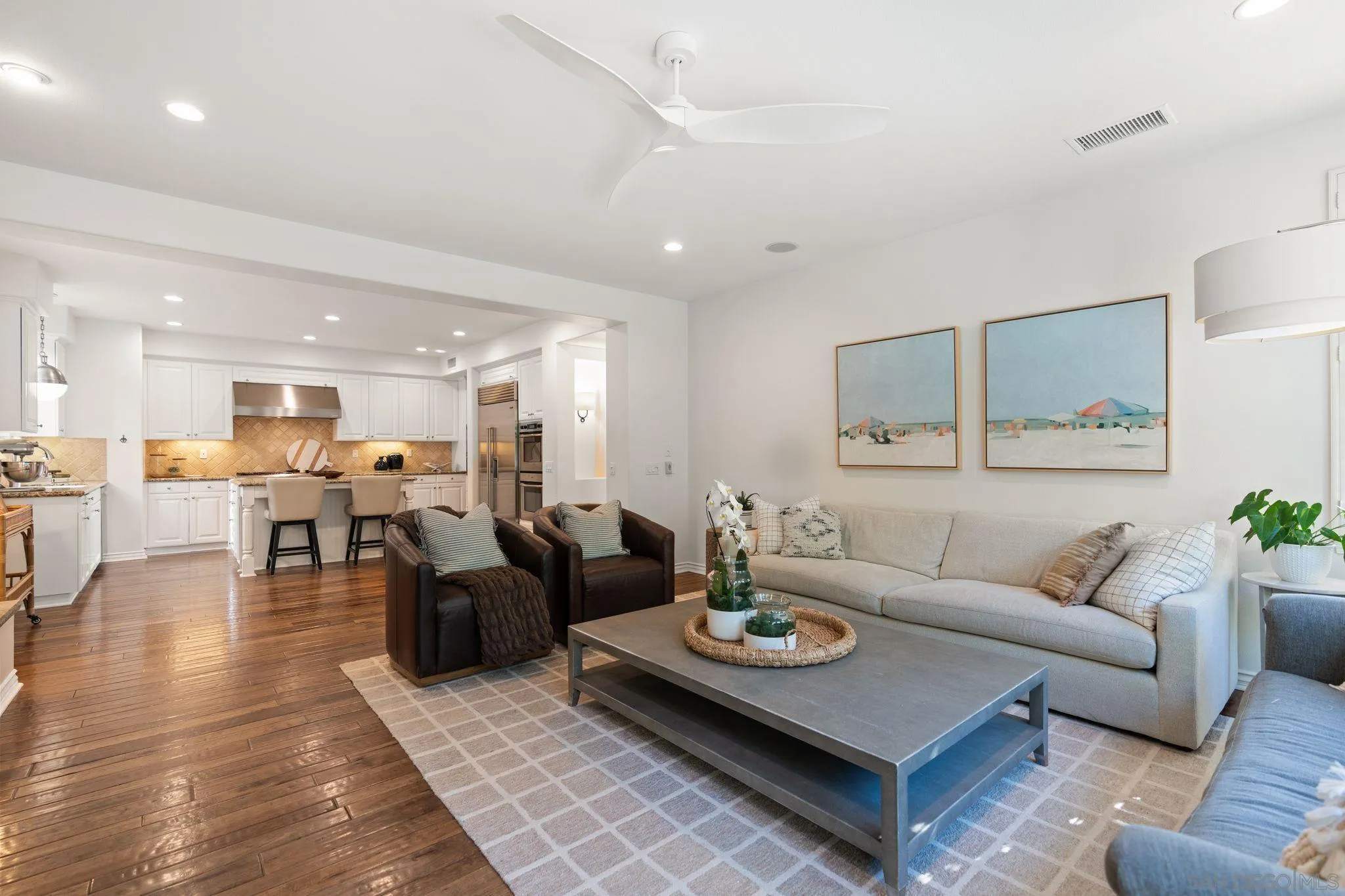 3747 Camino Cereza
