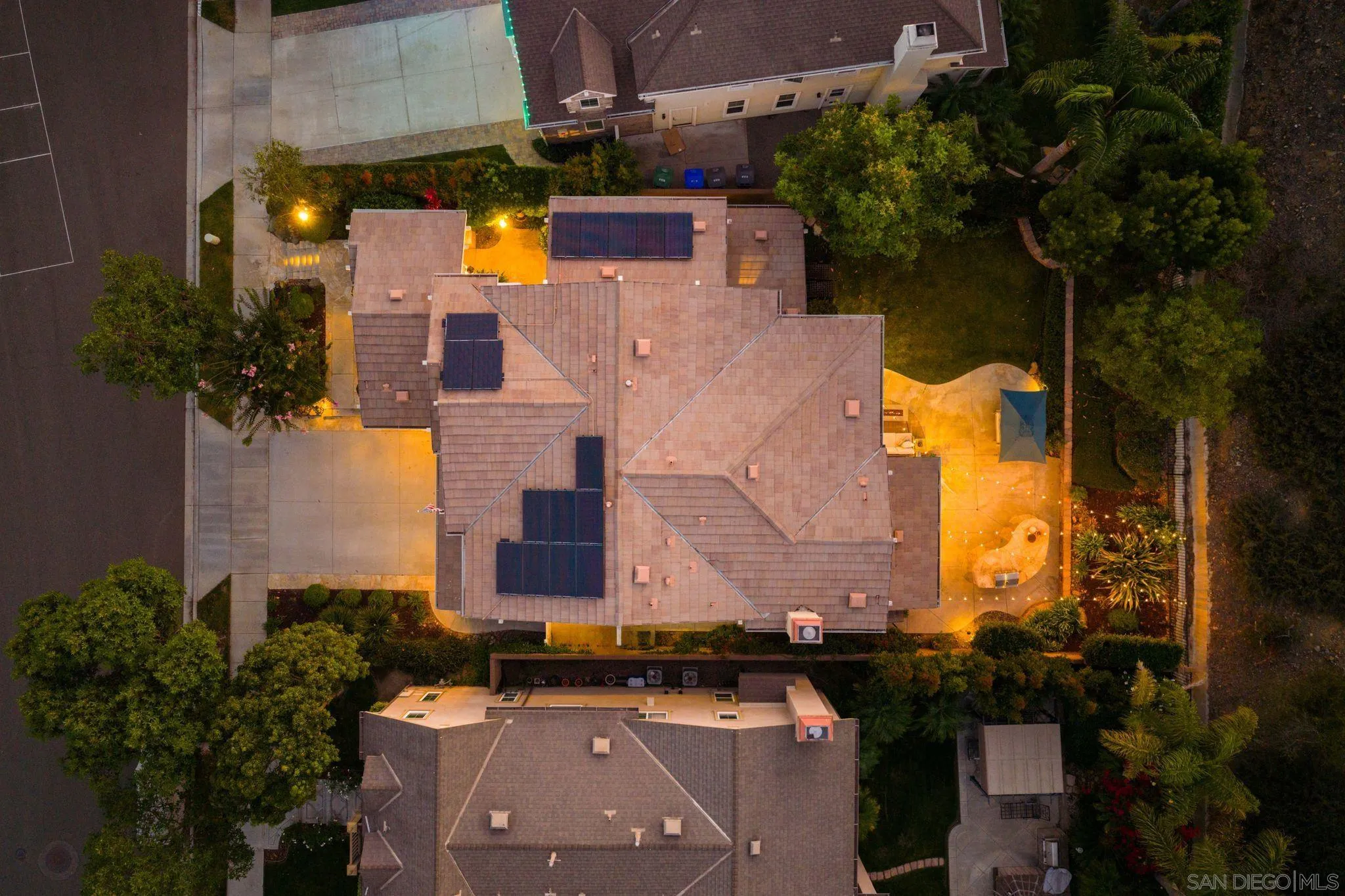3747 Camino Cereza
