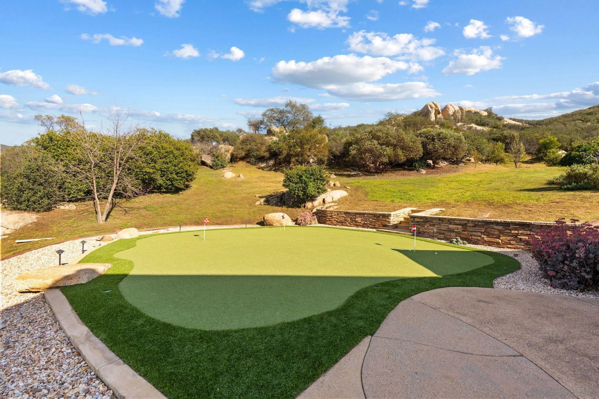 19491 Deerhorn Valley