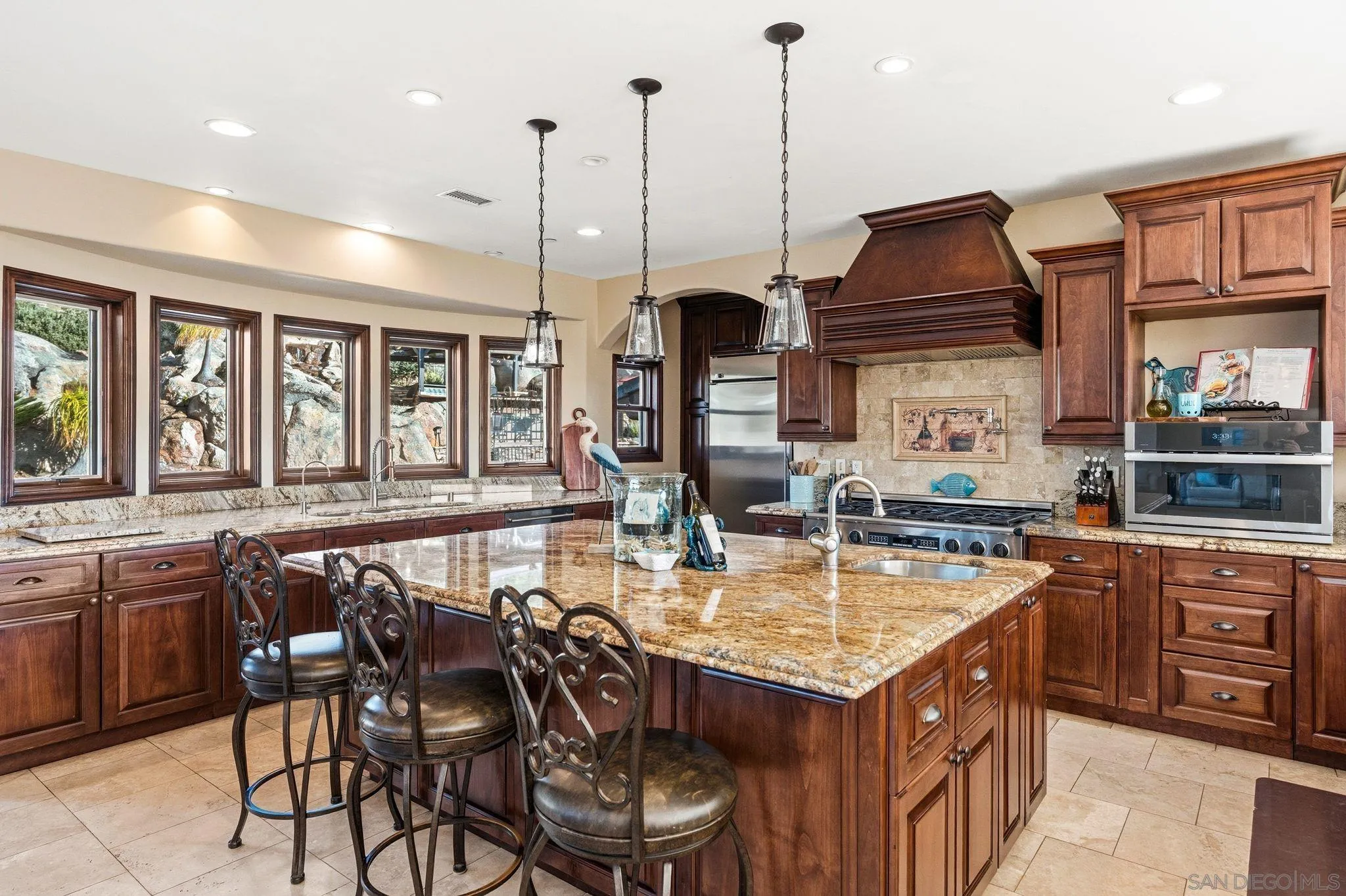 19491 Deerhorn Valley