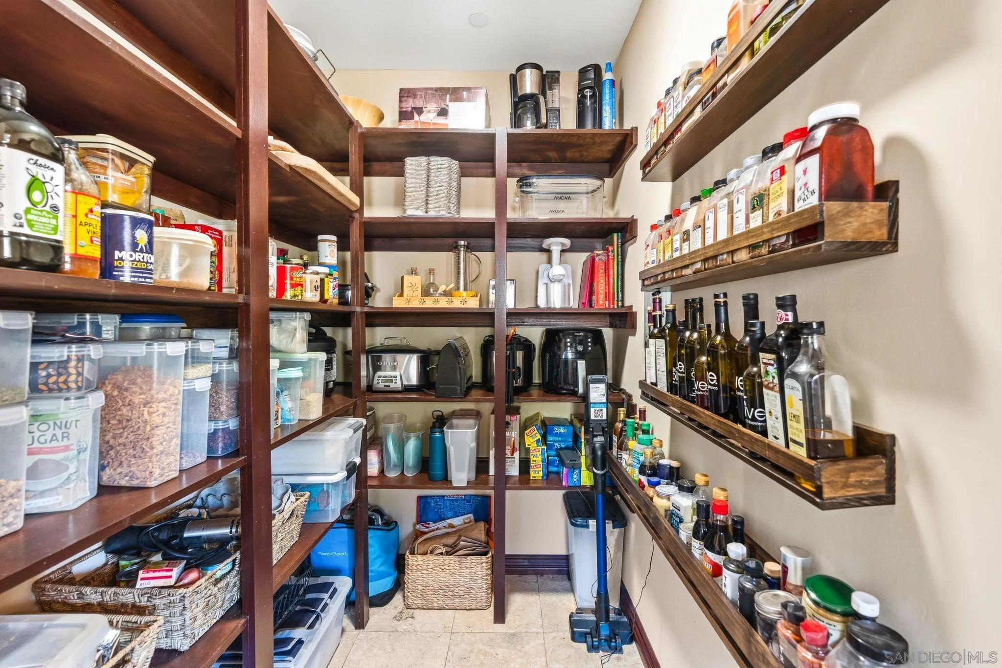 19491 Deerhorn Valley