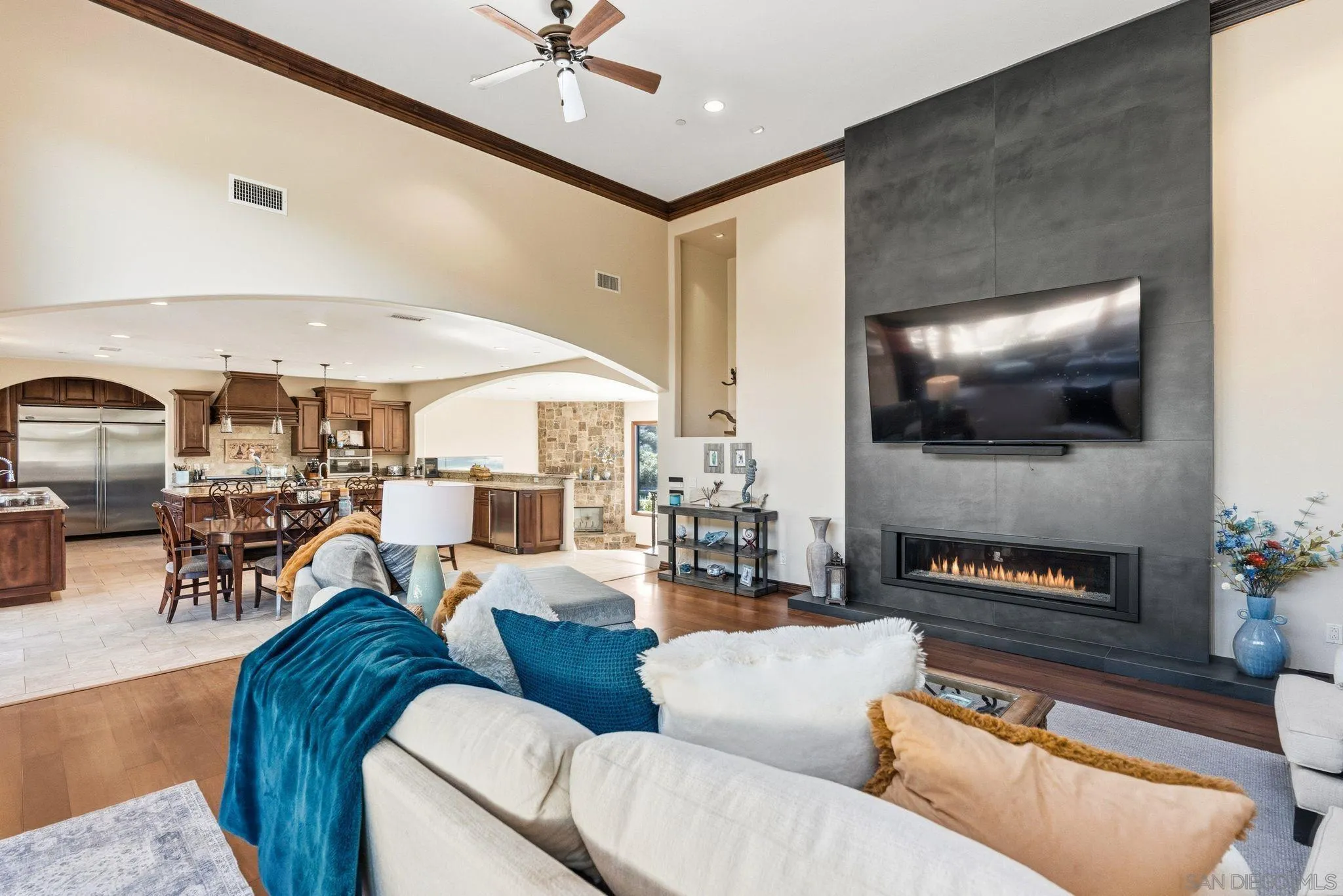 19491 Deerhorn Valley