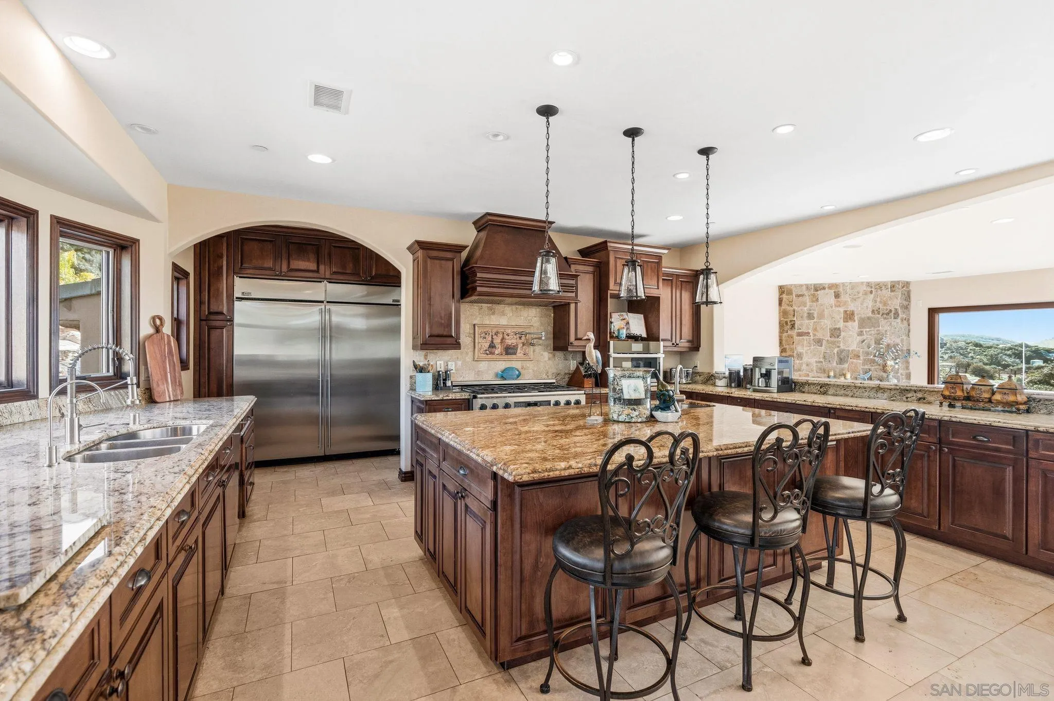 19491 Deerhorn Valley