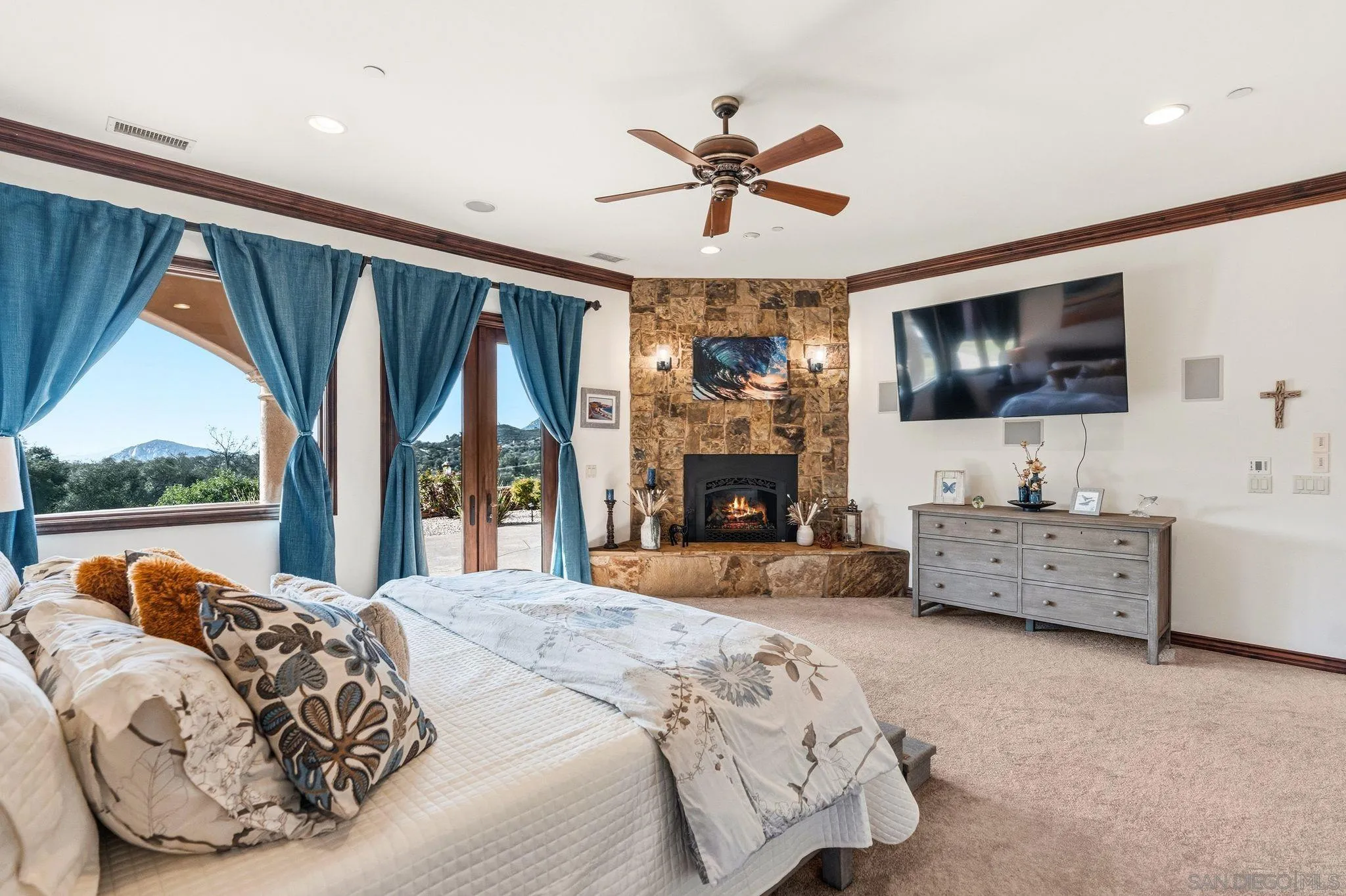 19491 Deerhorn Valley