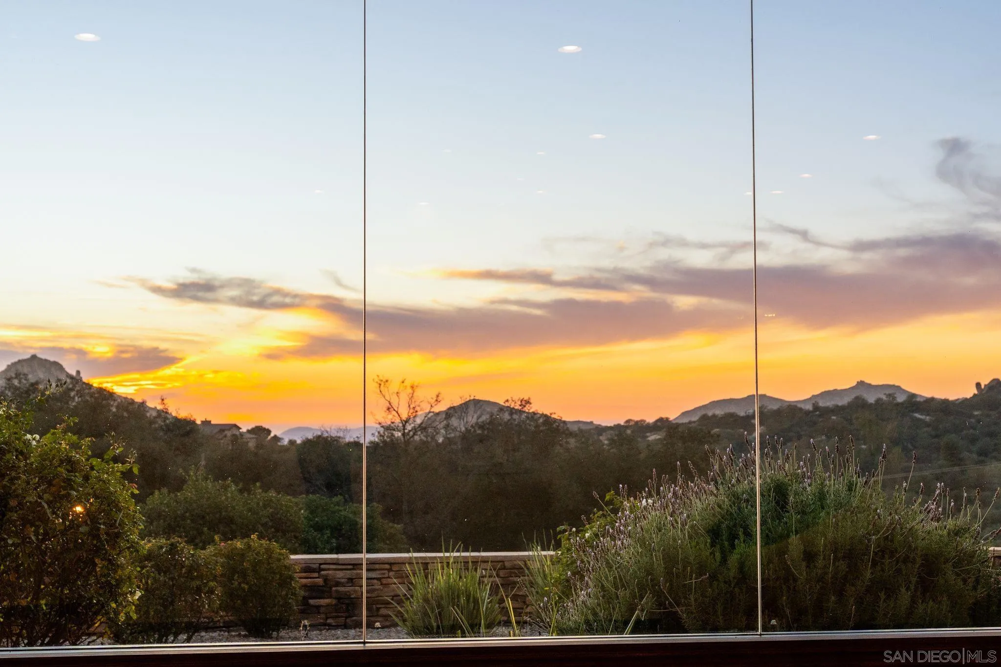 19491 Deerhorn Valley