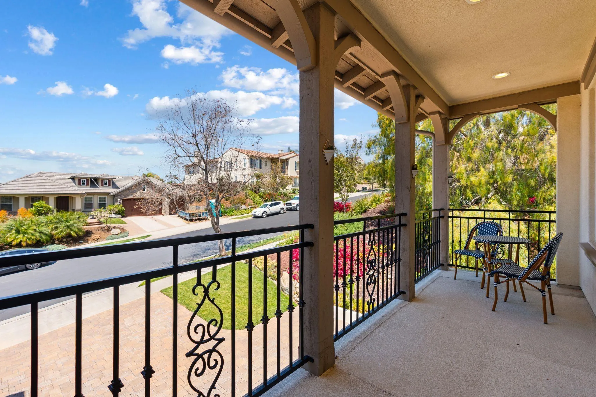 3228 Sitio Montecillo