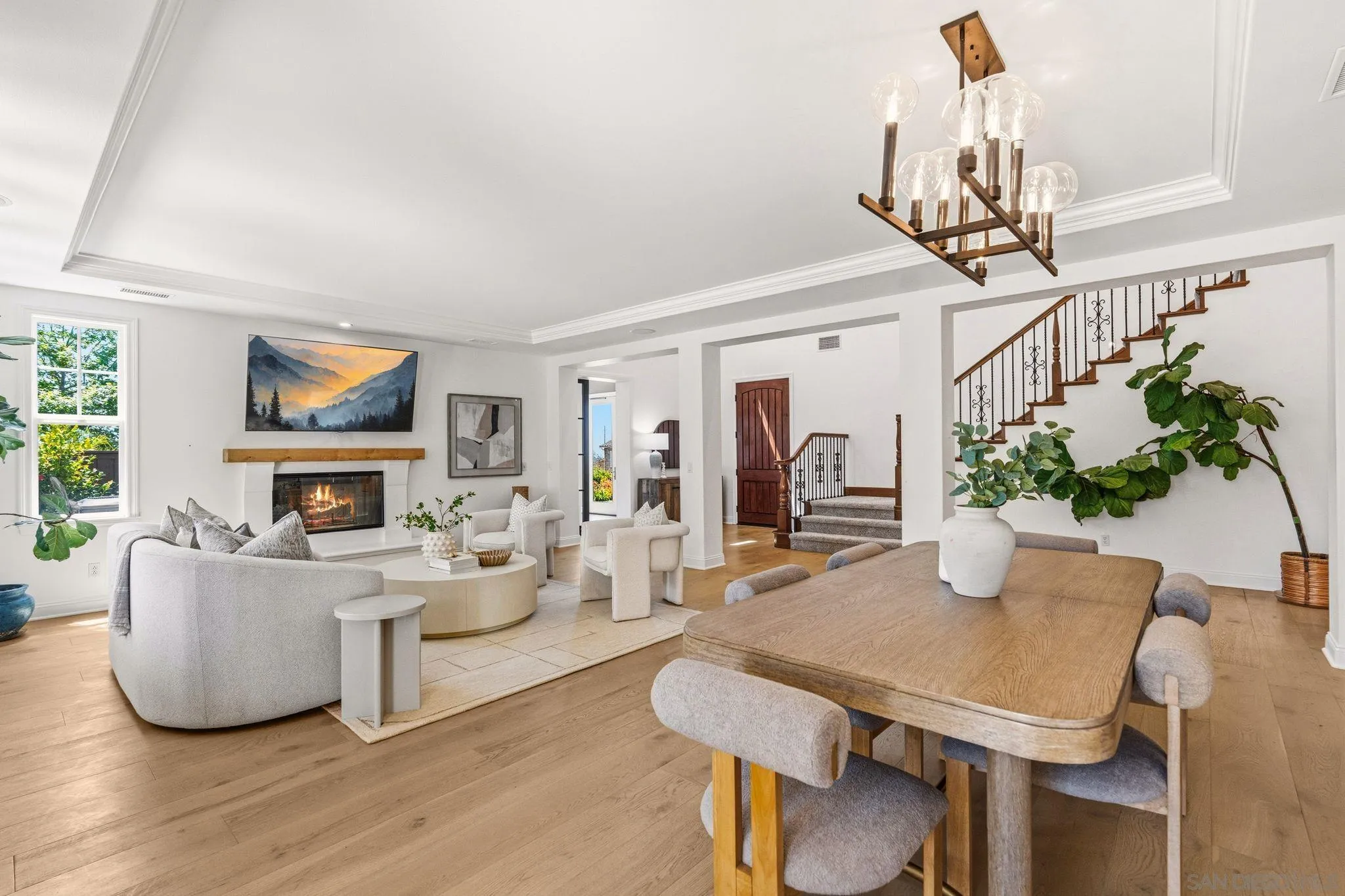 3228 Sitio Montecillo