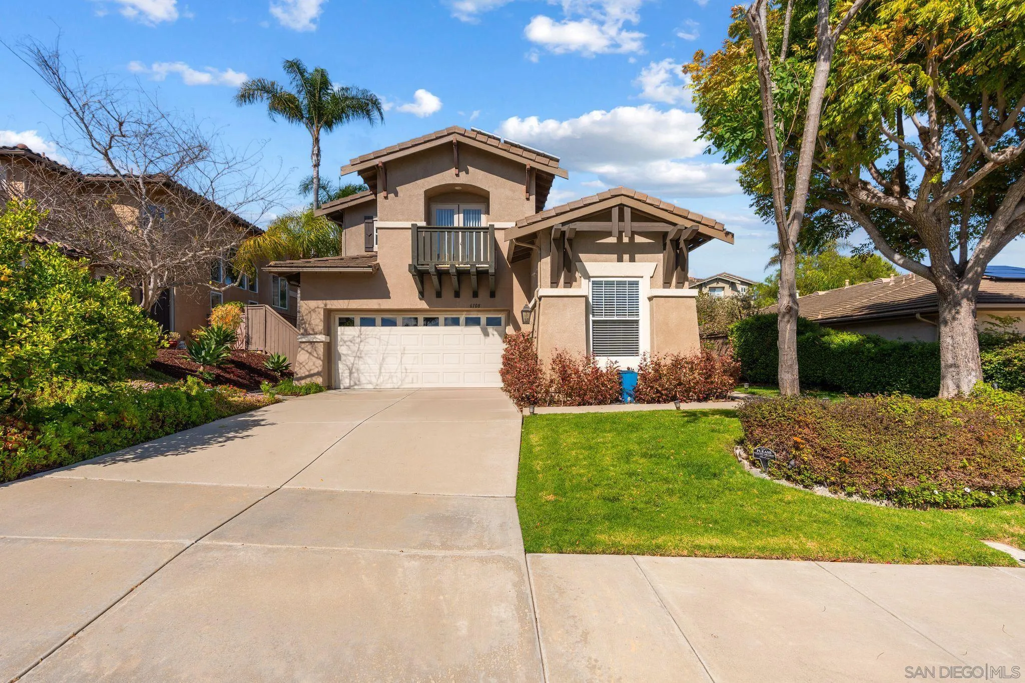 6108 Paseo Valiente