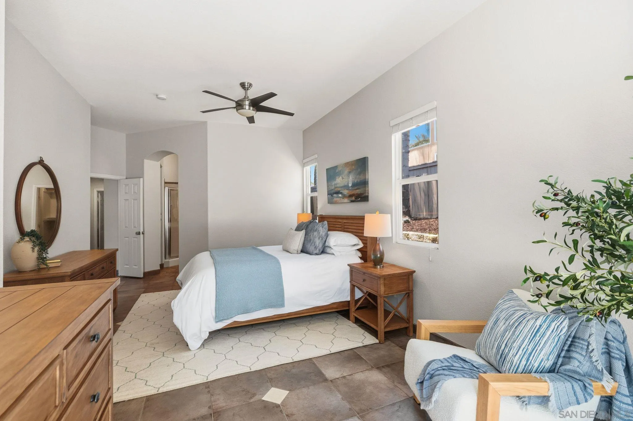 6108 Paseo Valiente