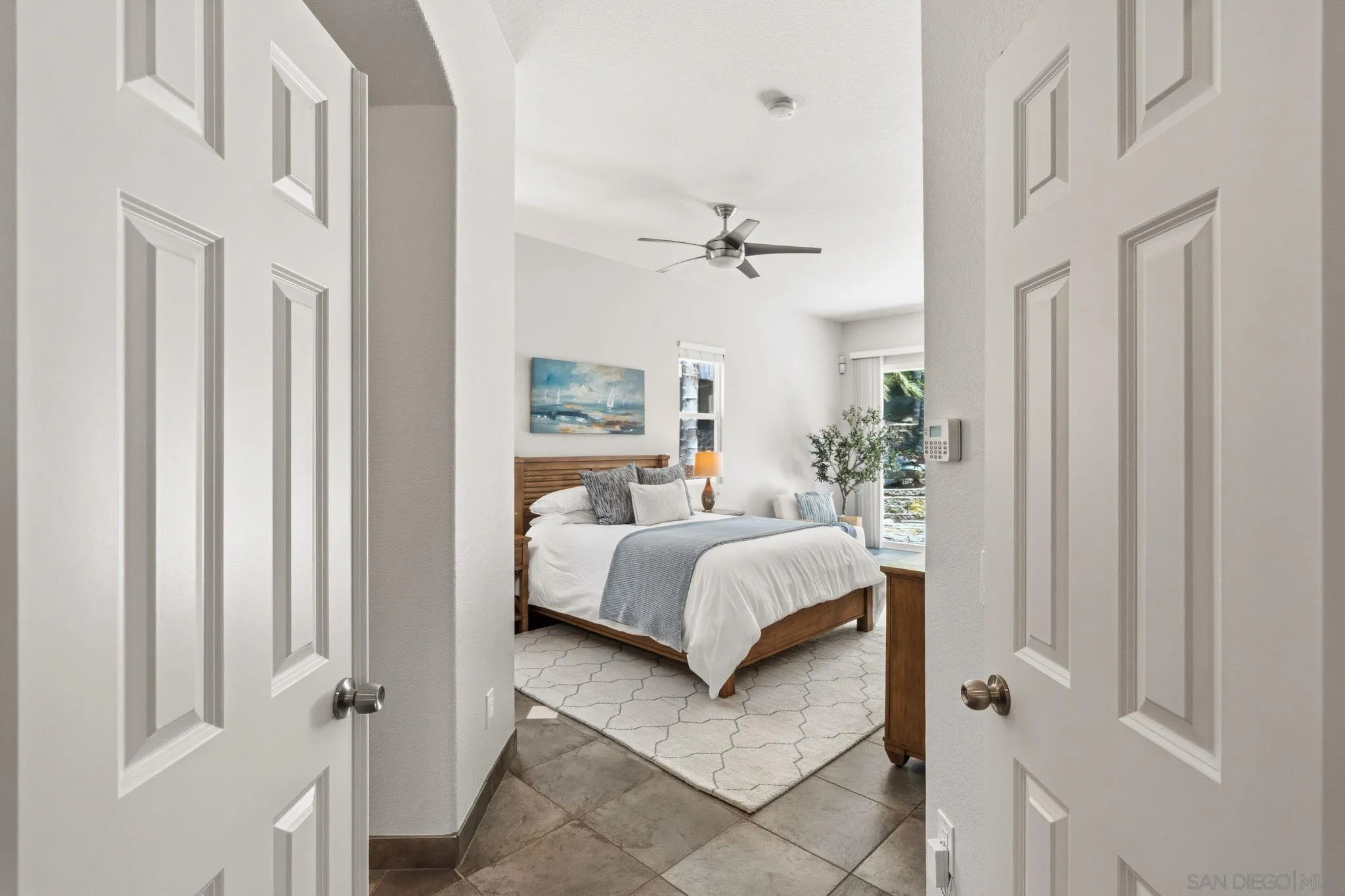 6108 Paseo Valiente