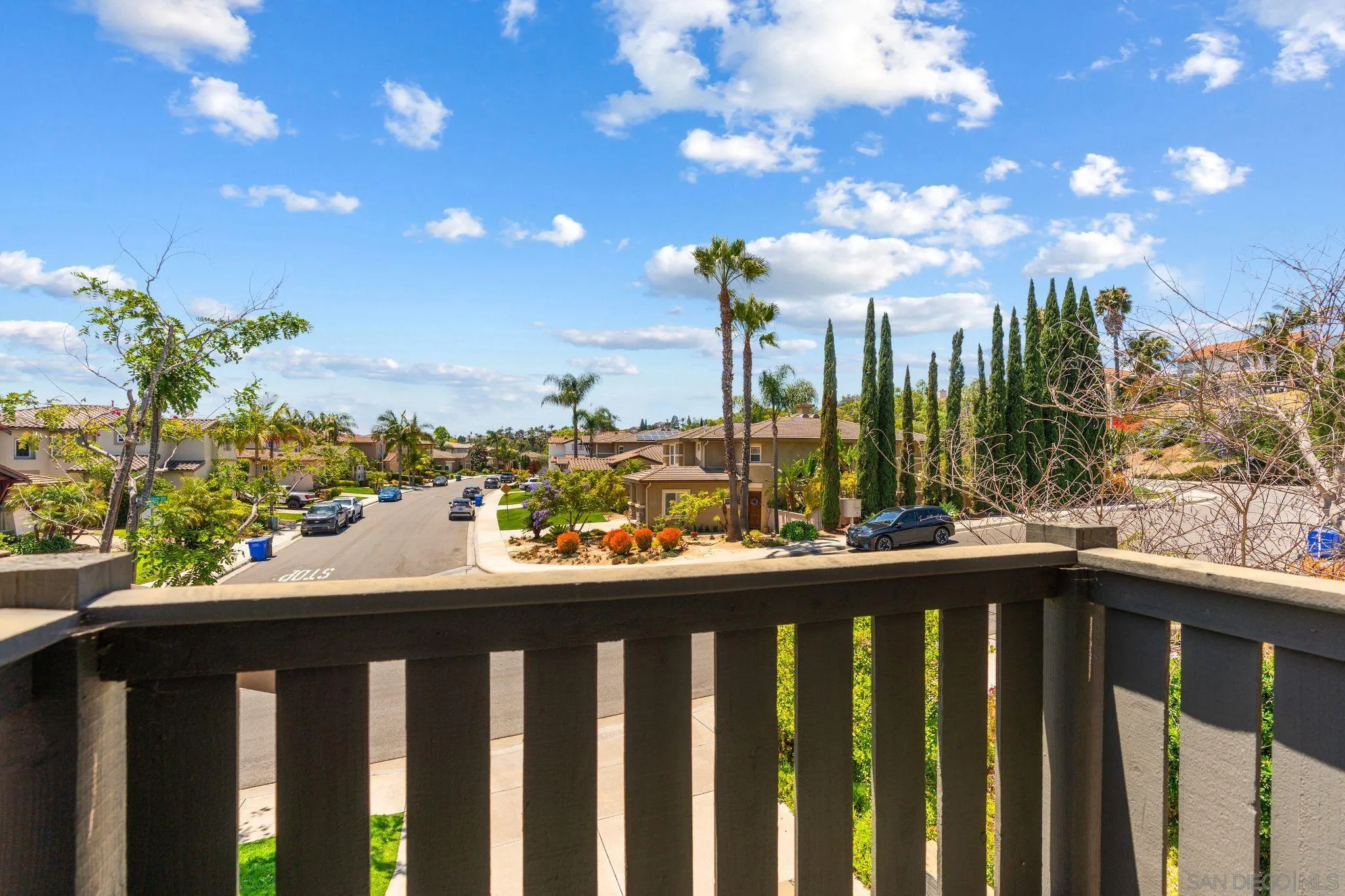 6108 Paseo Valiente