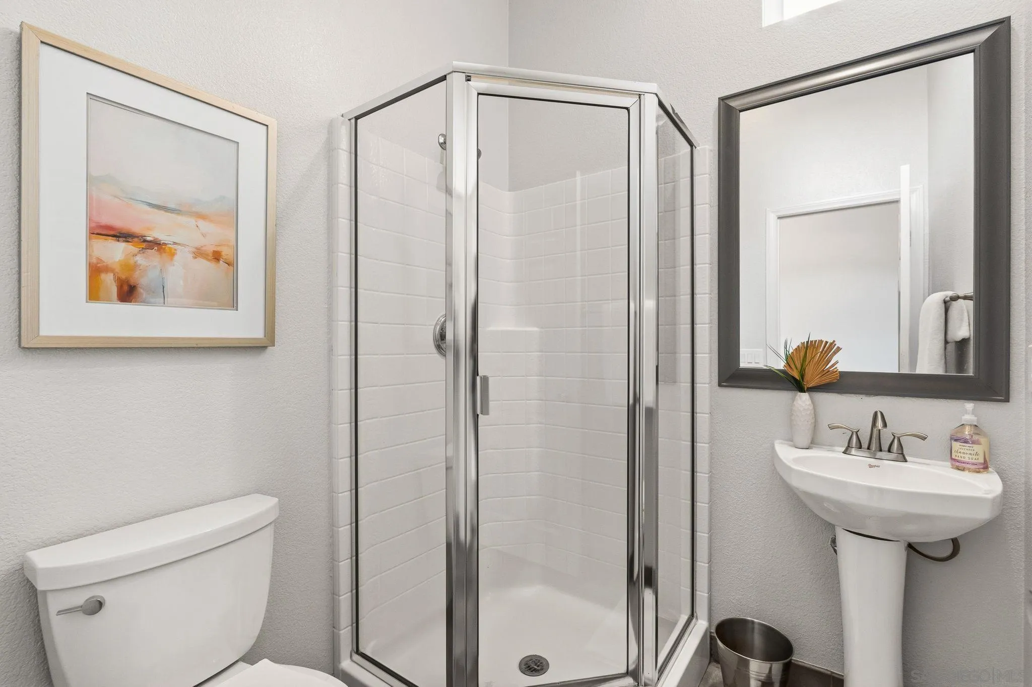 6108 Paseo Valiente