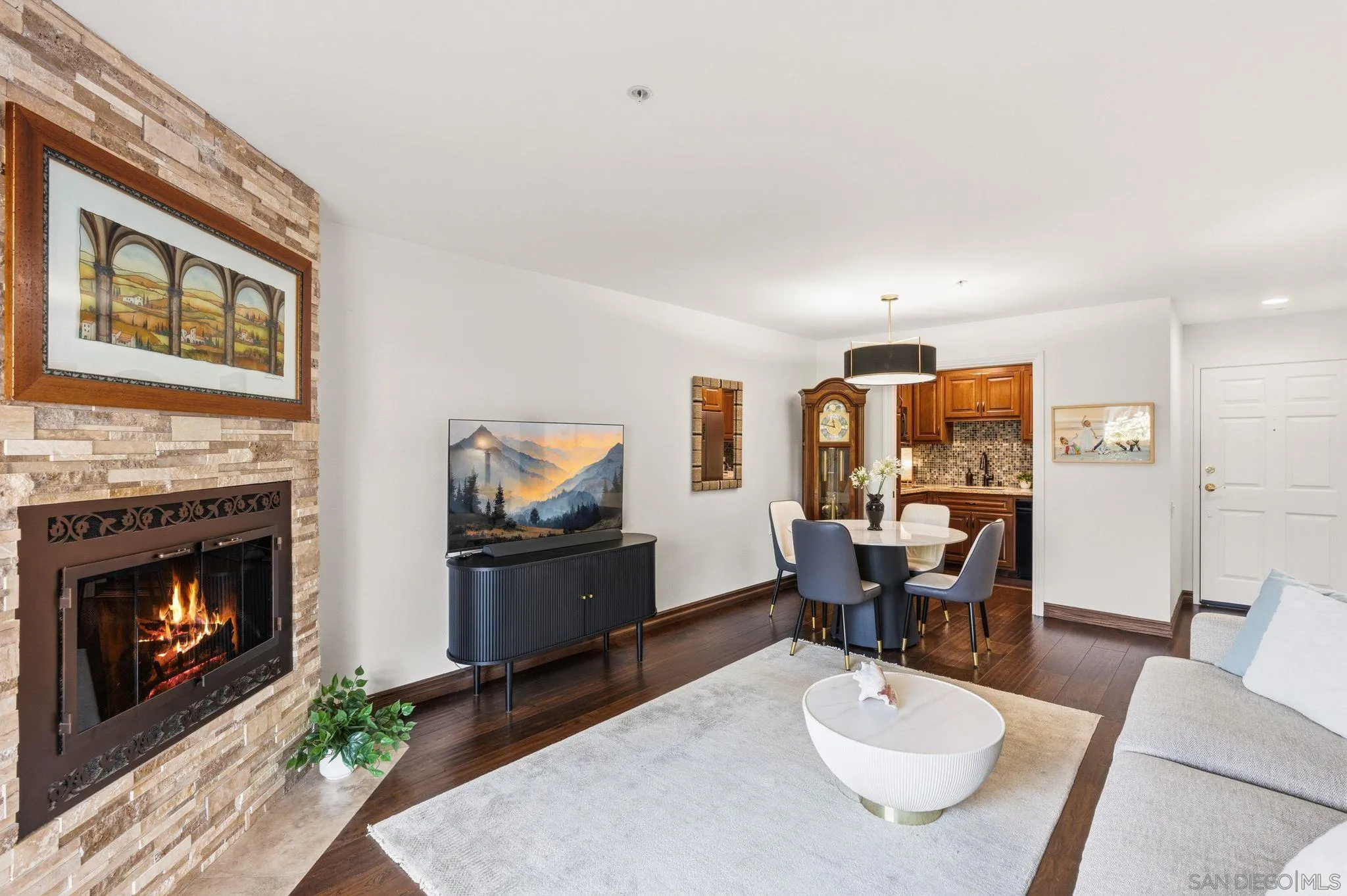 1664 Circa Del Lago Unit E104