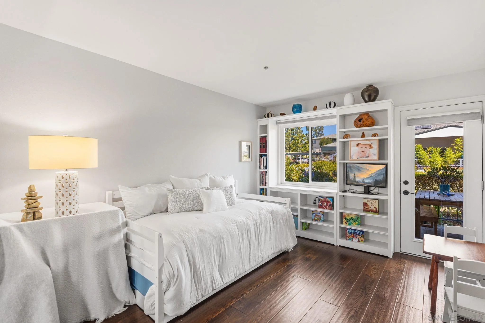 1664 Circa Del Lago Unit E104