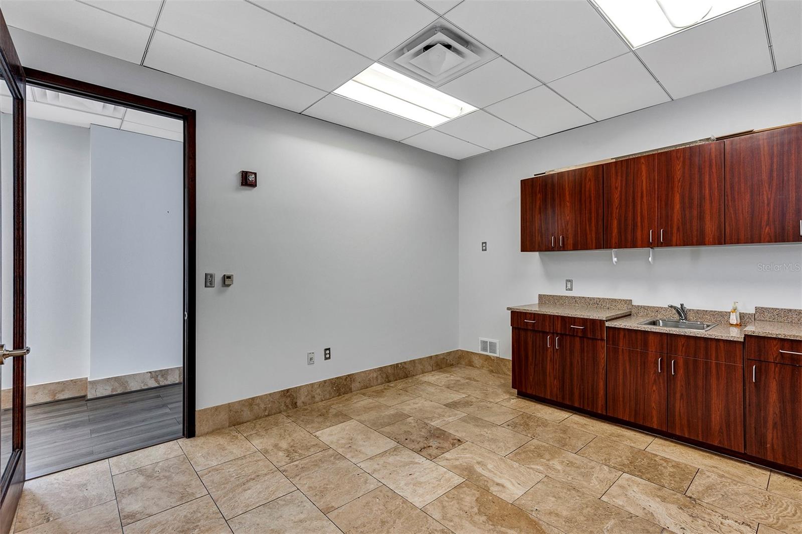 121 S ORANGE AVE #1470