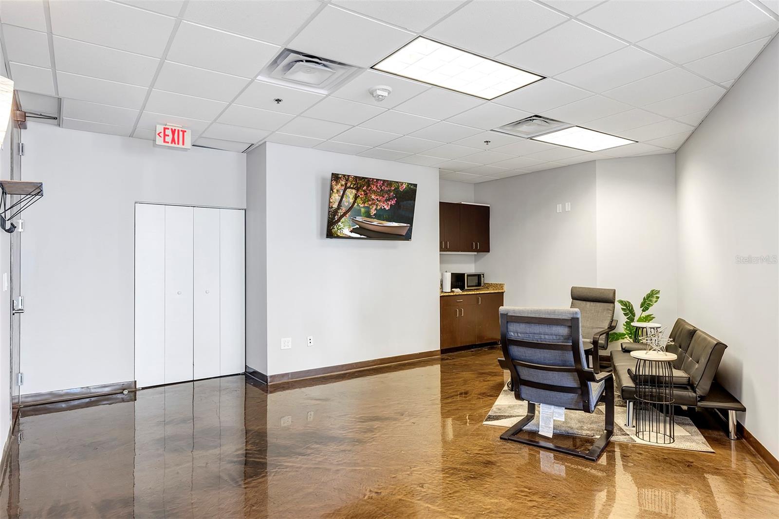 121 S ORANGE AVE #1170B