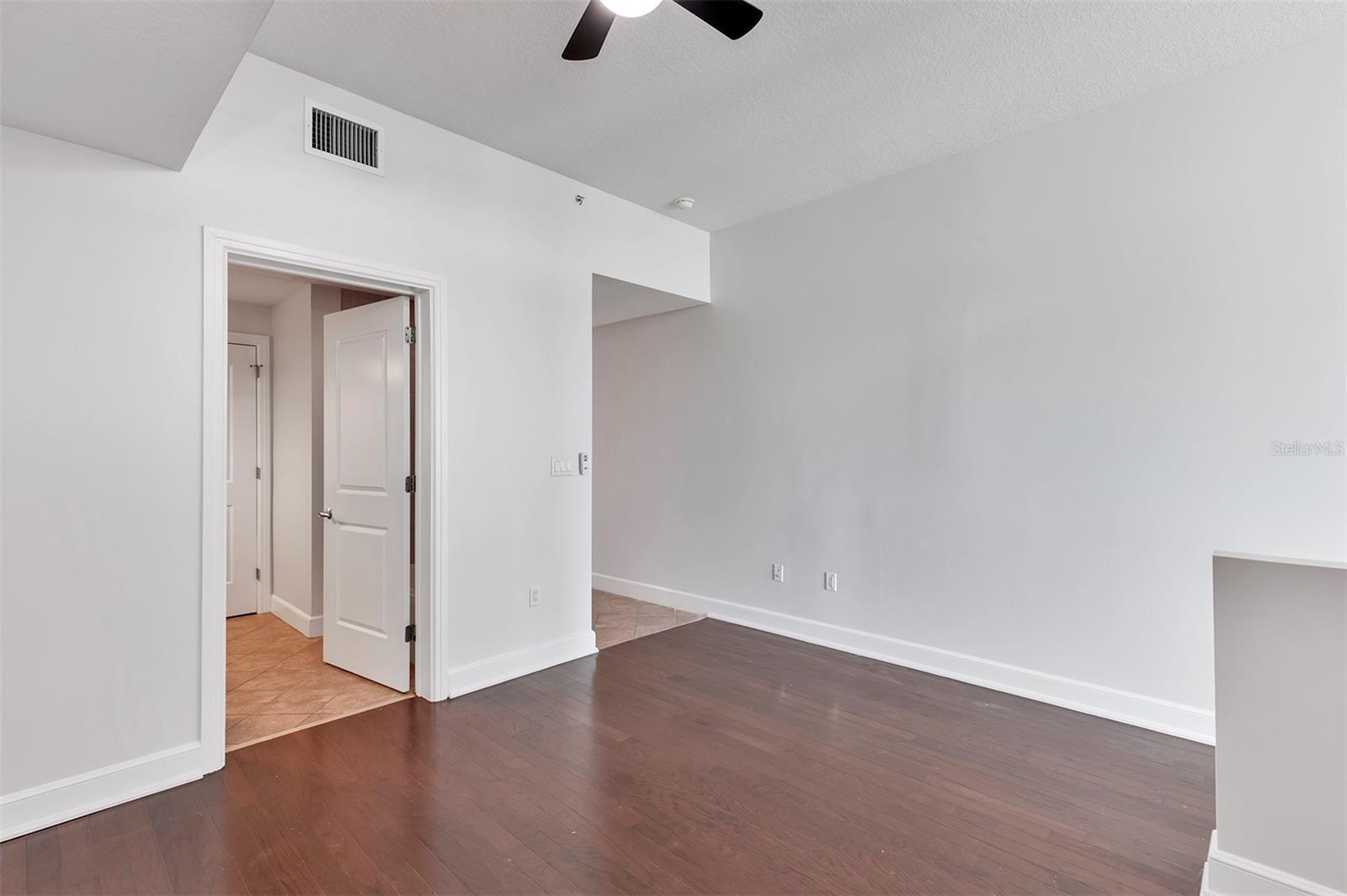 101 S EOLA DR #608