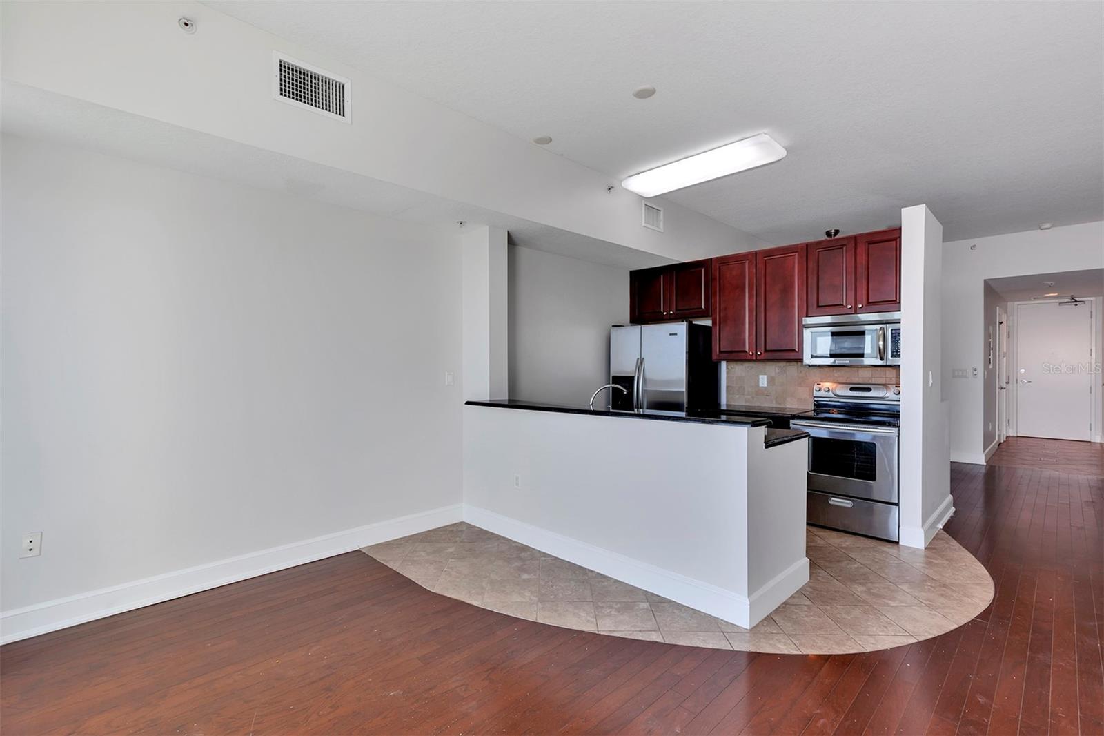 101 S EOLA DR #608