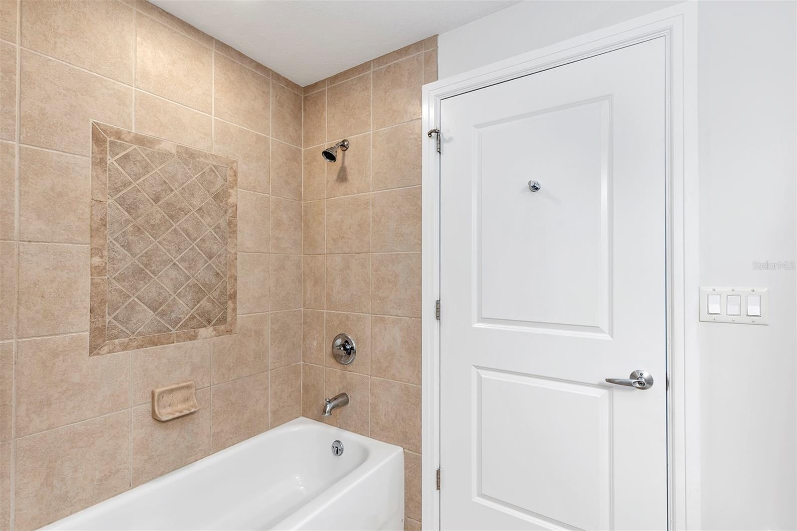 101 S EOLA DR #608