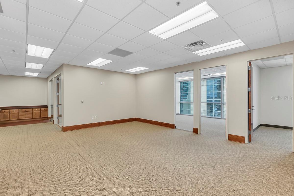 189 S ORANGE AVE #1110