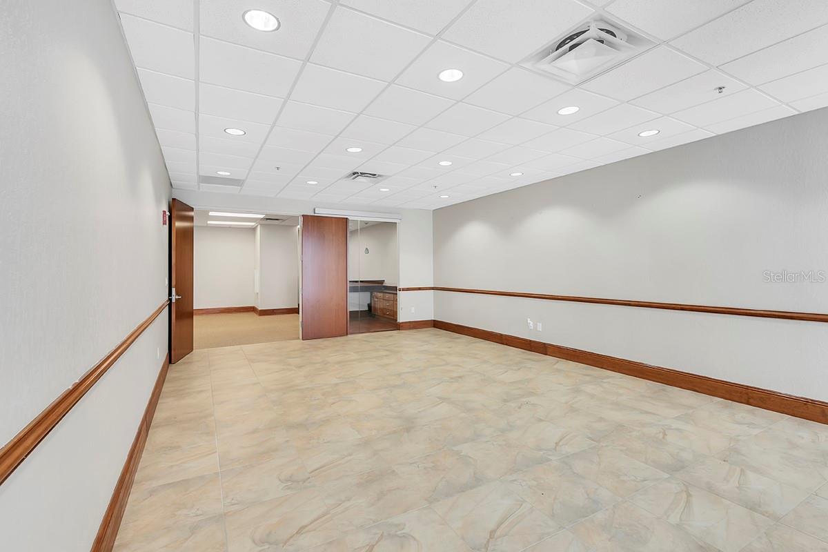 189 S ORANGE AVE #1110