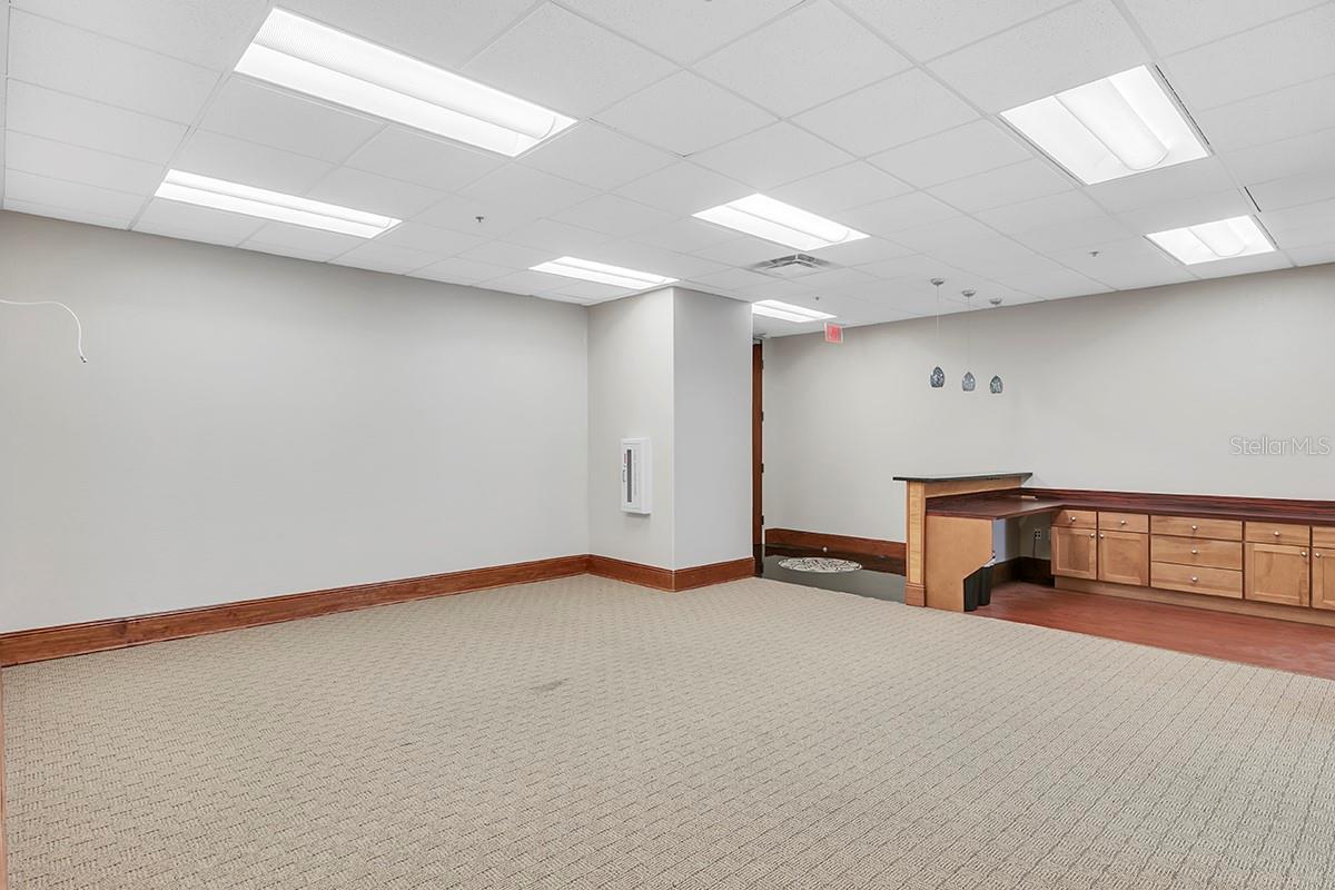 189 S ORANGE AVE #1110