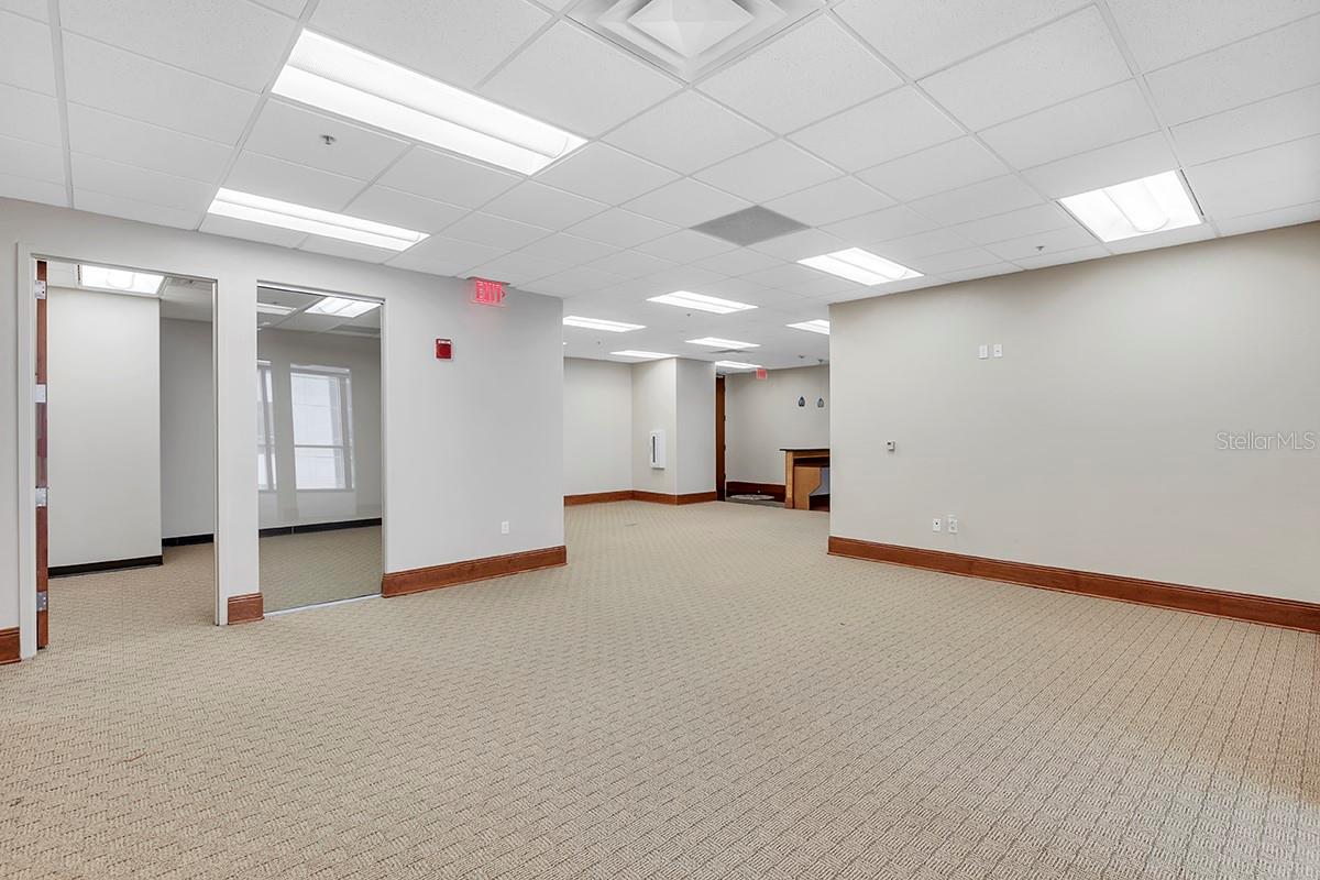 189 S ORANGE AVE #1110