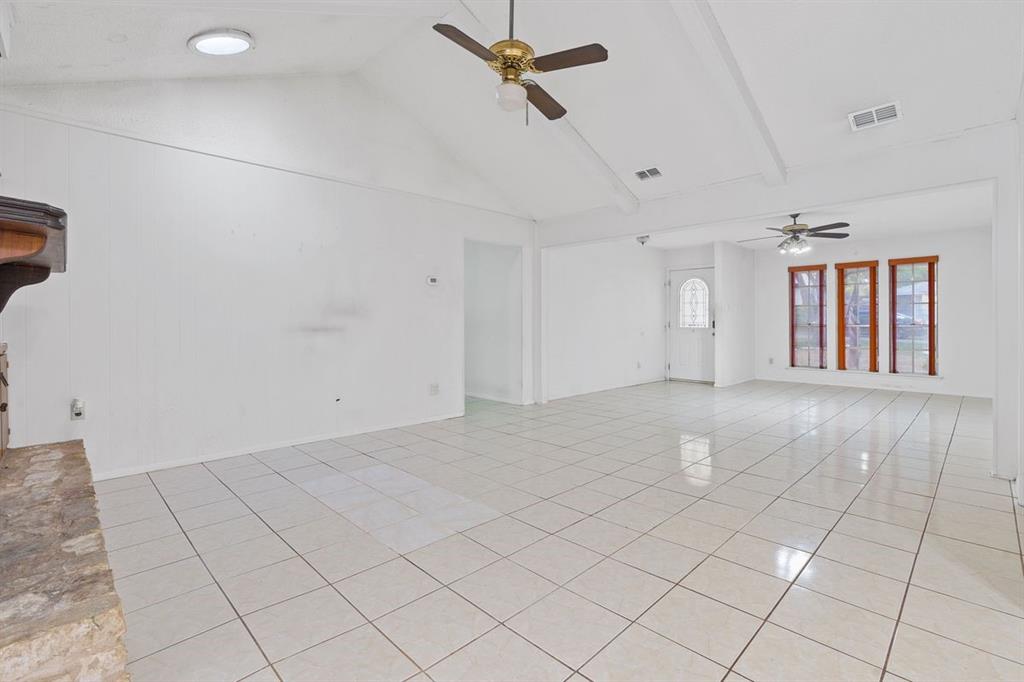 1514 Desert Quail LN