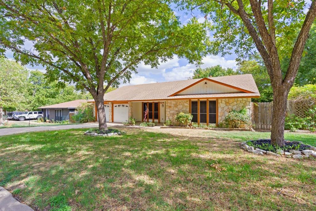 1514 Desert Quail LN