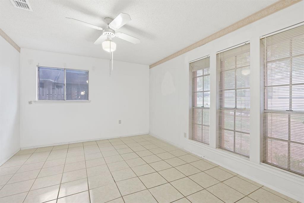 1514 Desert Quail LN