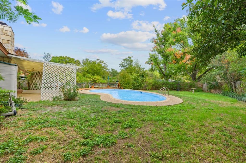 1514 Desert Quail LN