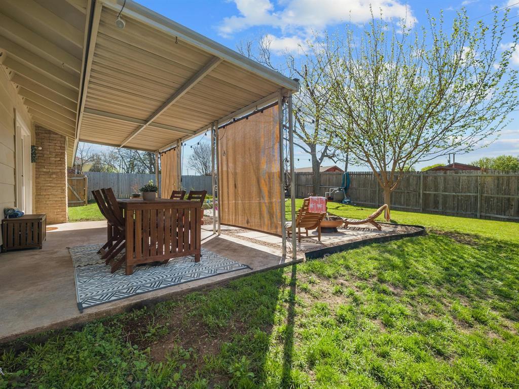 7408 Berkman DR
