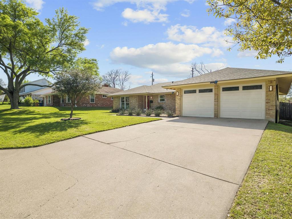 7408 Berkman DR