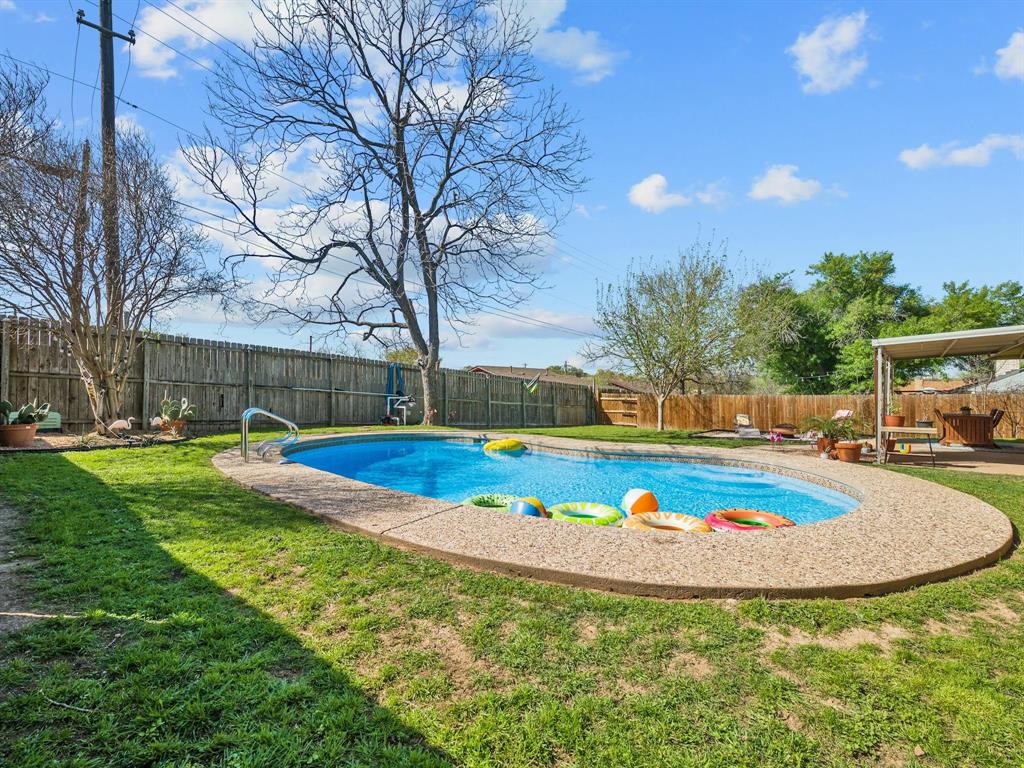 7408 Berkman DR