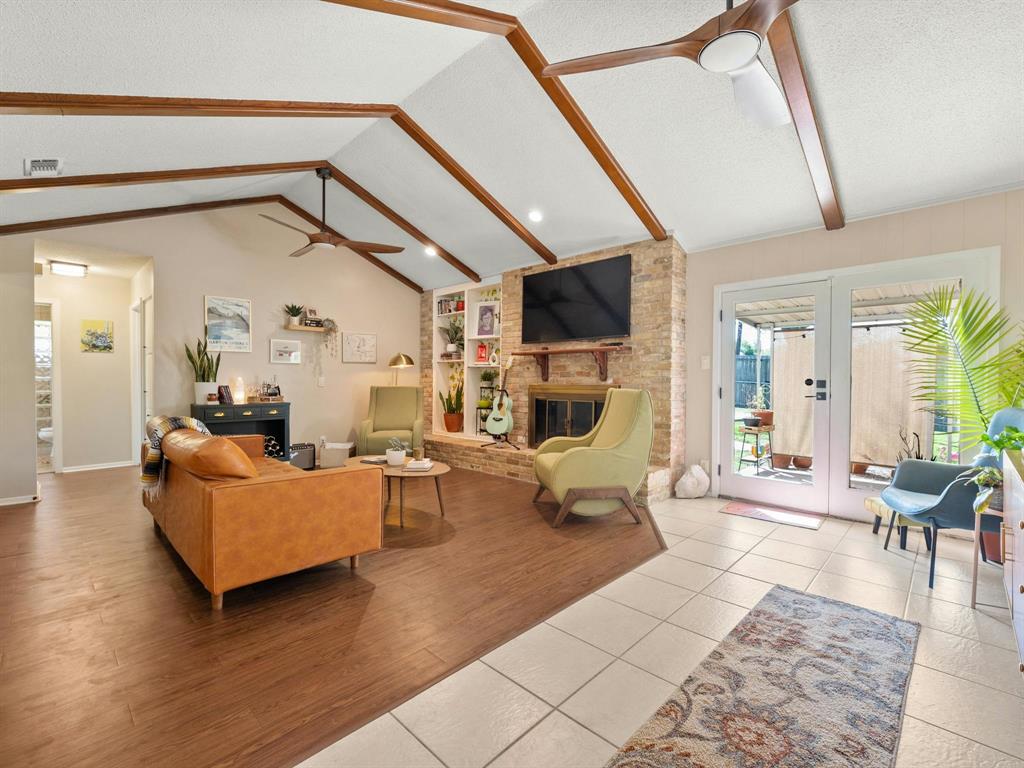 7408 Berkman DR