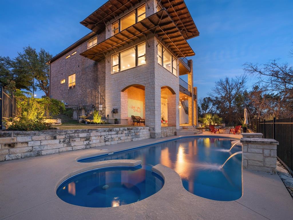 9601 Rainlilly LN