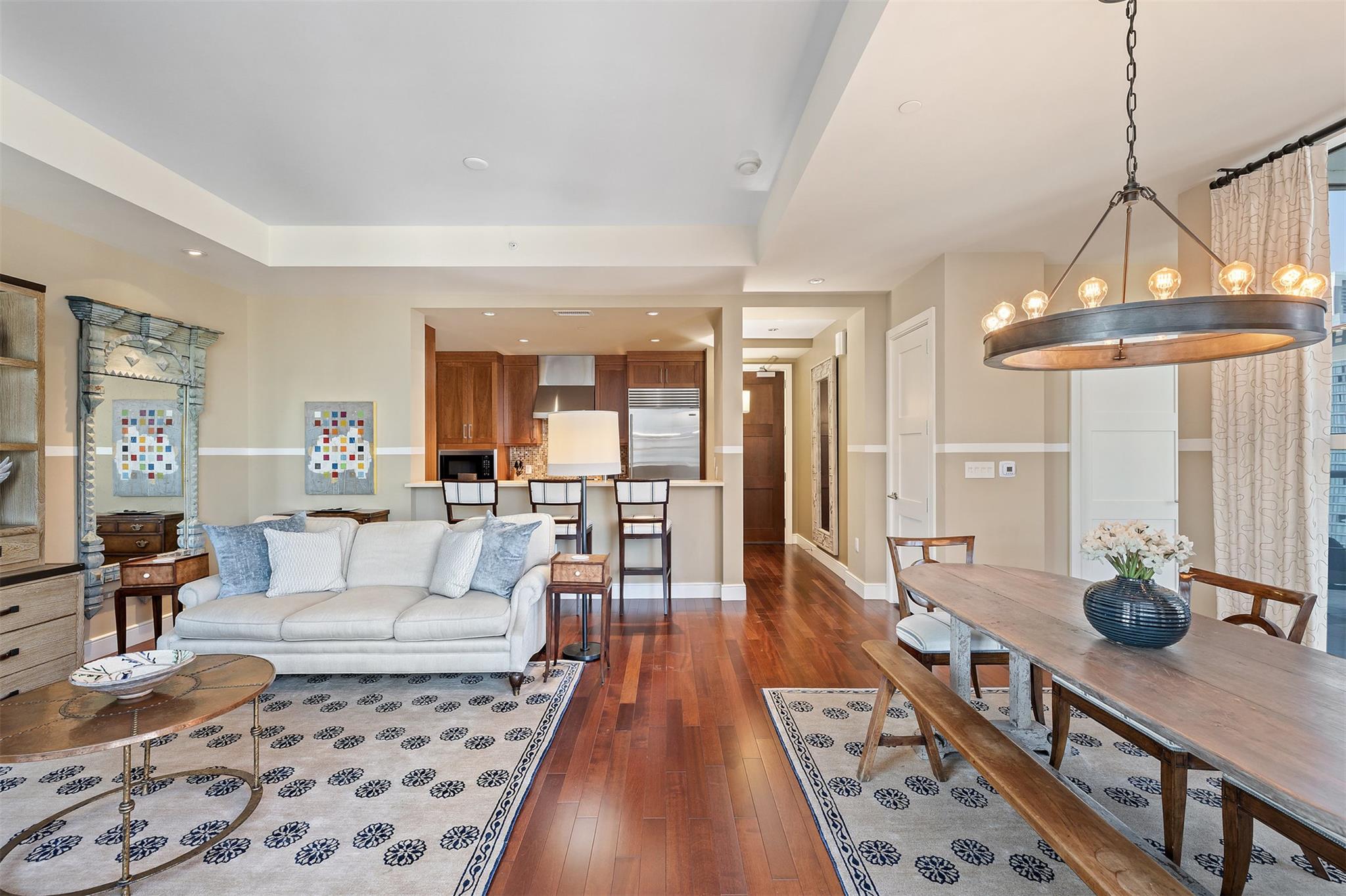 98 San Jacinto BLVD # 2703