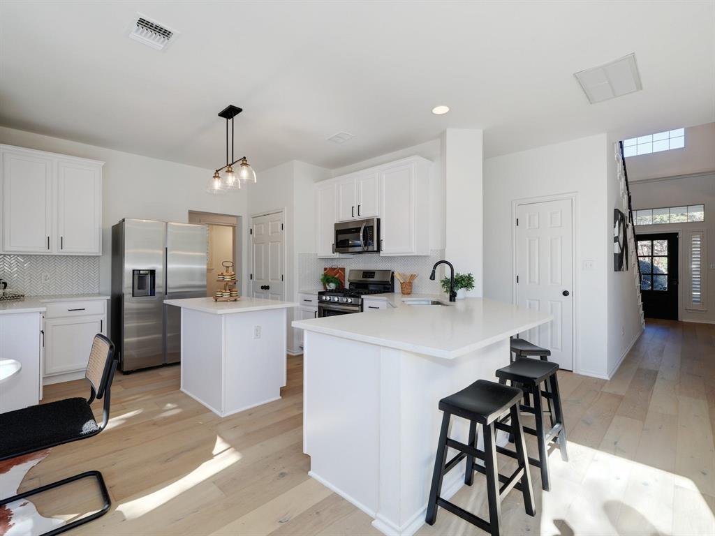 2643 Kinney Oaks CT