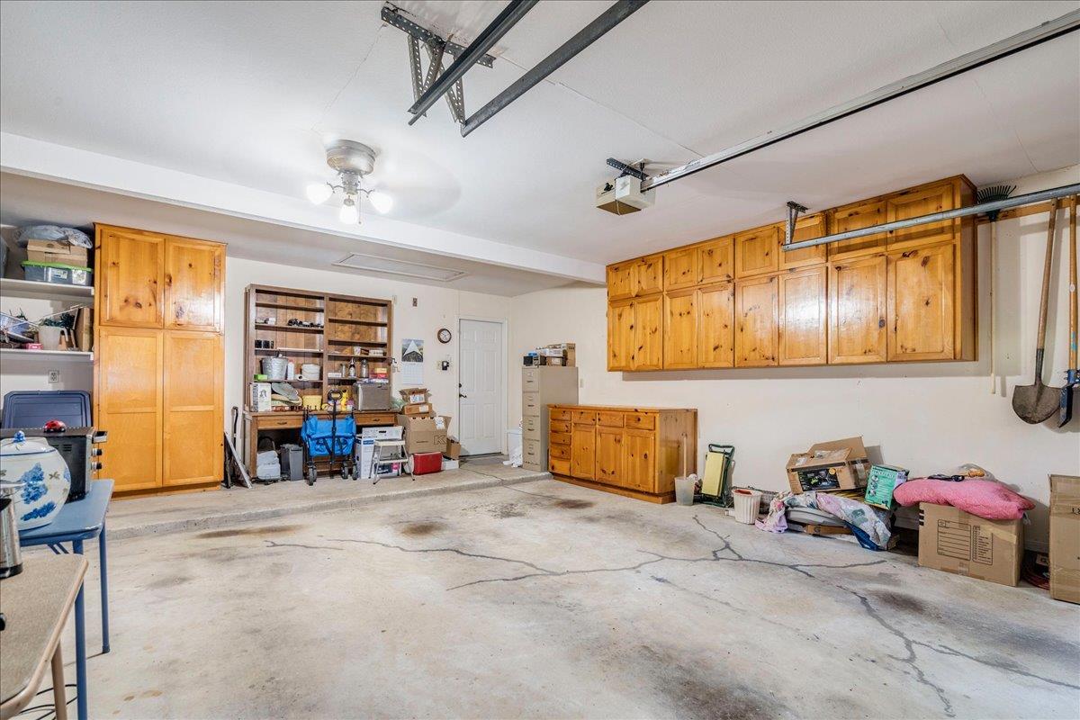 1704 Buttercup RD