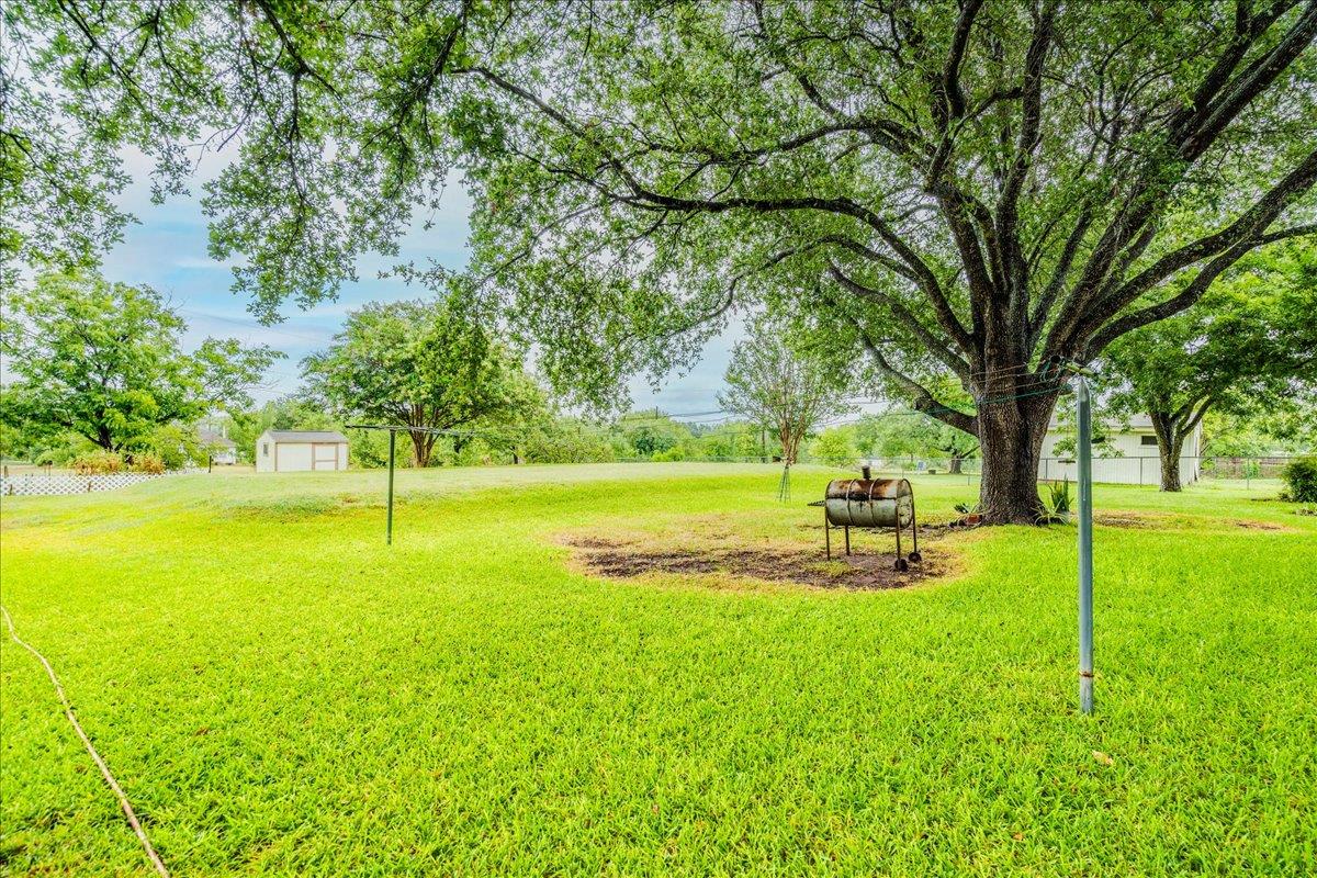 1704 Buttercup RD