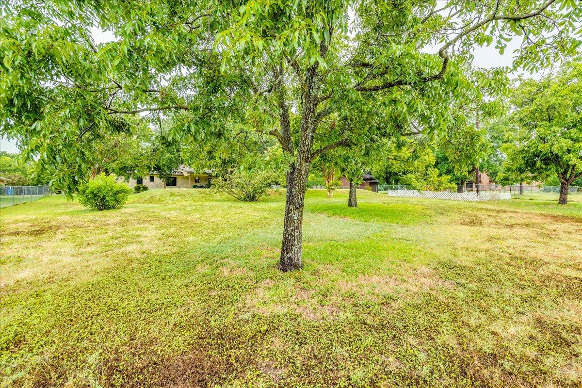 1704 Buttercup RD