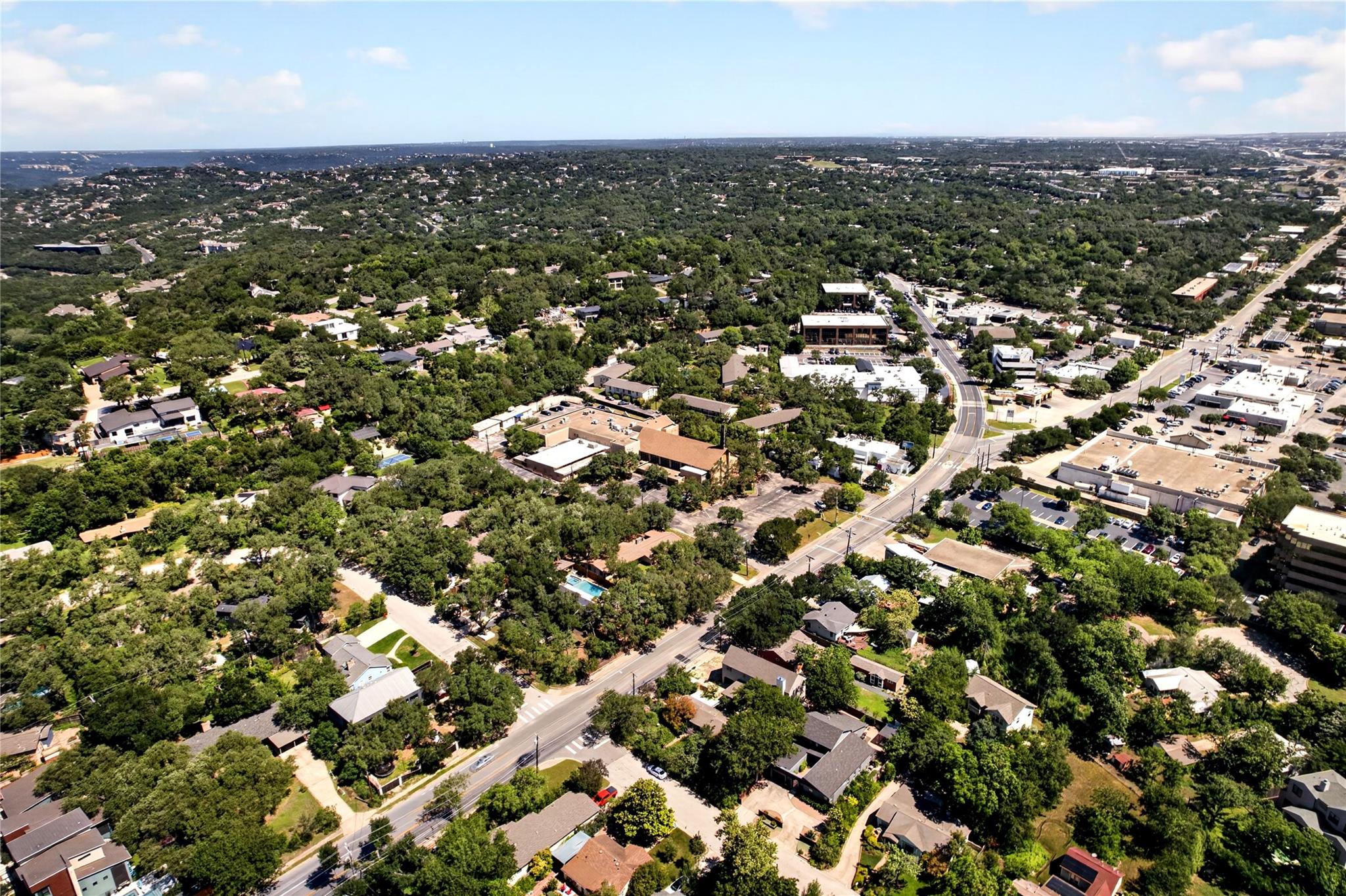 5202 Balcones DR