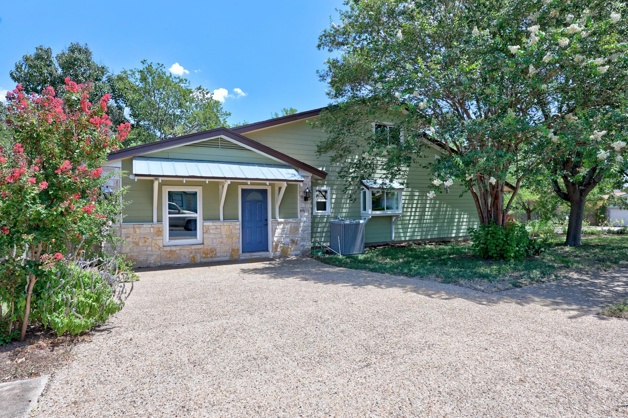 1910 Mirabeau ST