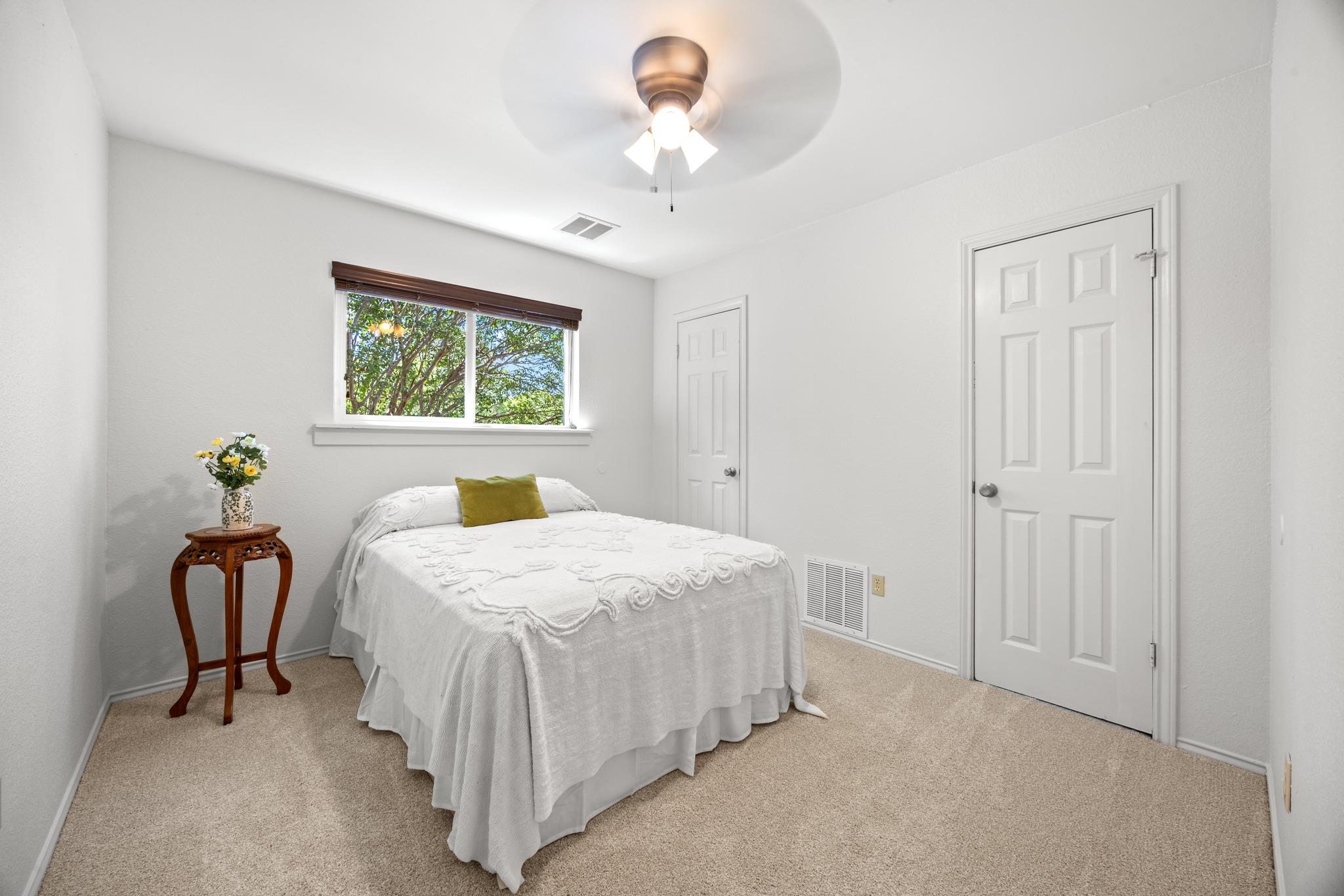 1910 Mirabeau ST
