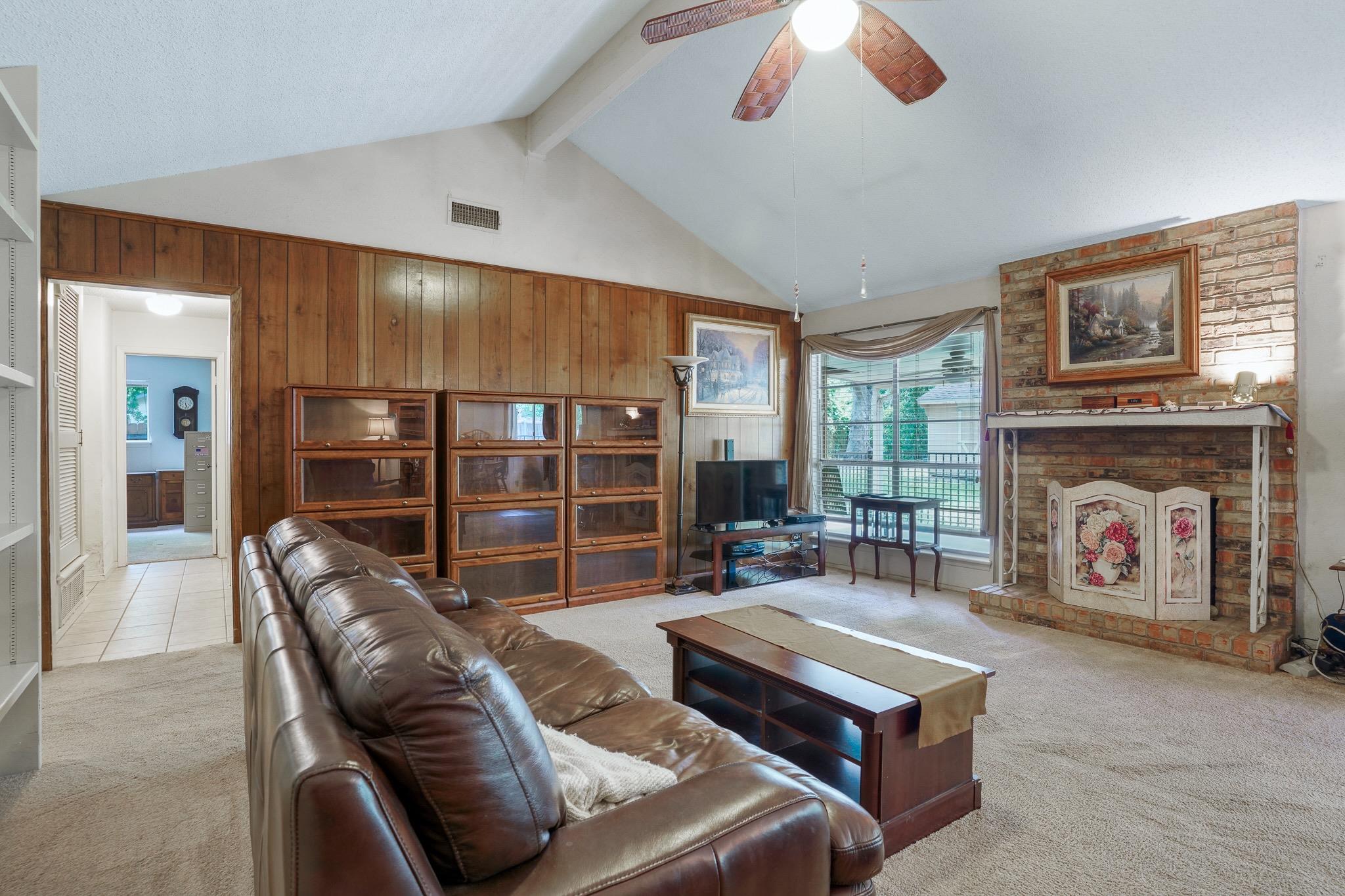 11002 Alhambra DR